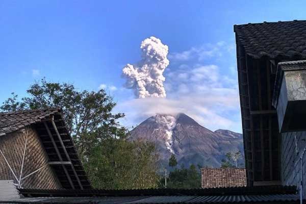 Gunung Merapi kembali erupsi 