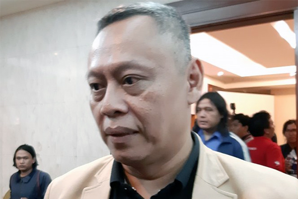 Pengamat intelijen Suhendra Hadikuntono