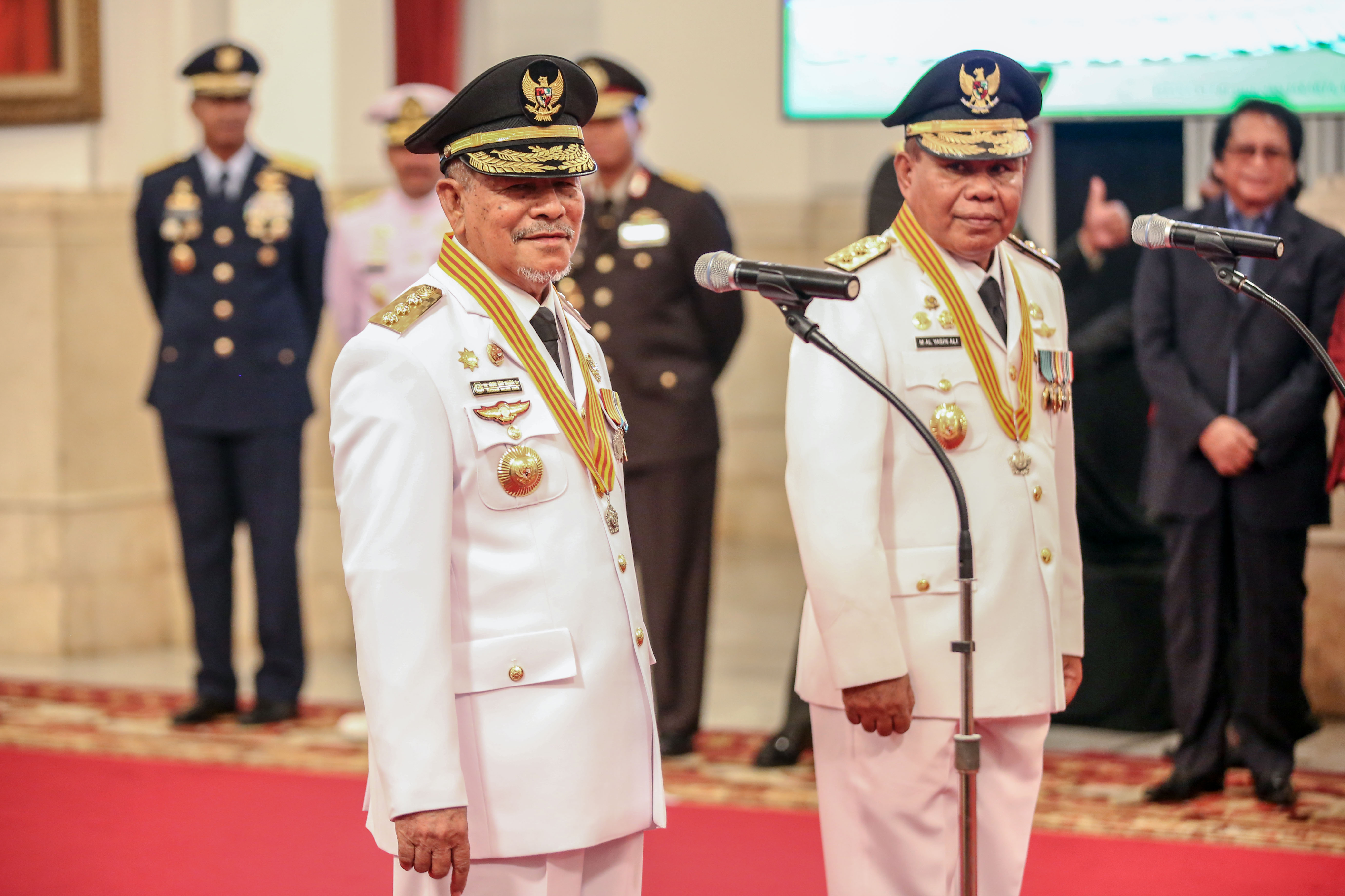 Gubernur Maluku Utara Abdul Gani Kasuba saat dilantik di Istara Kepresidenan, Mei lalu