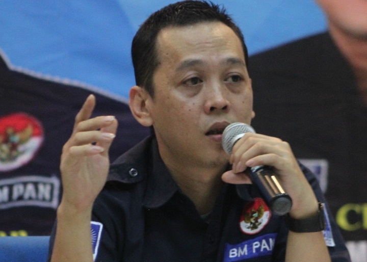  Achmad Qayyimel Alofi 