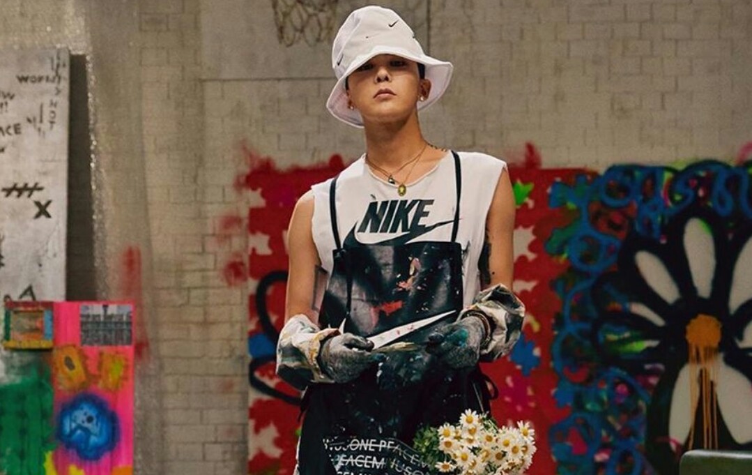 G Dragon resmi menjadi model dari produk Nike terbaru Air Force 1 Para Noise yang akan diluncurkan pada 23 November 2019. 