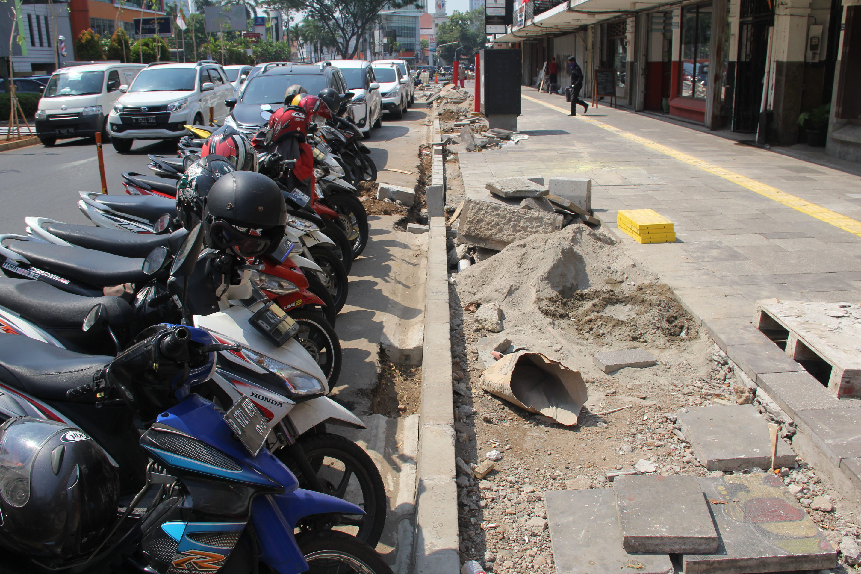 Usai Bongkar Jalur Sepeda, Pemkot Jakpus: Dibikin Lagi!