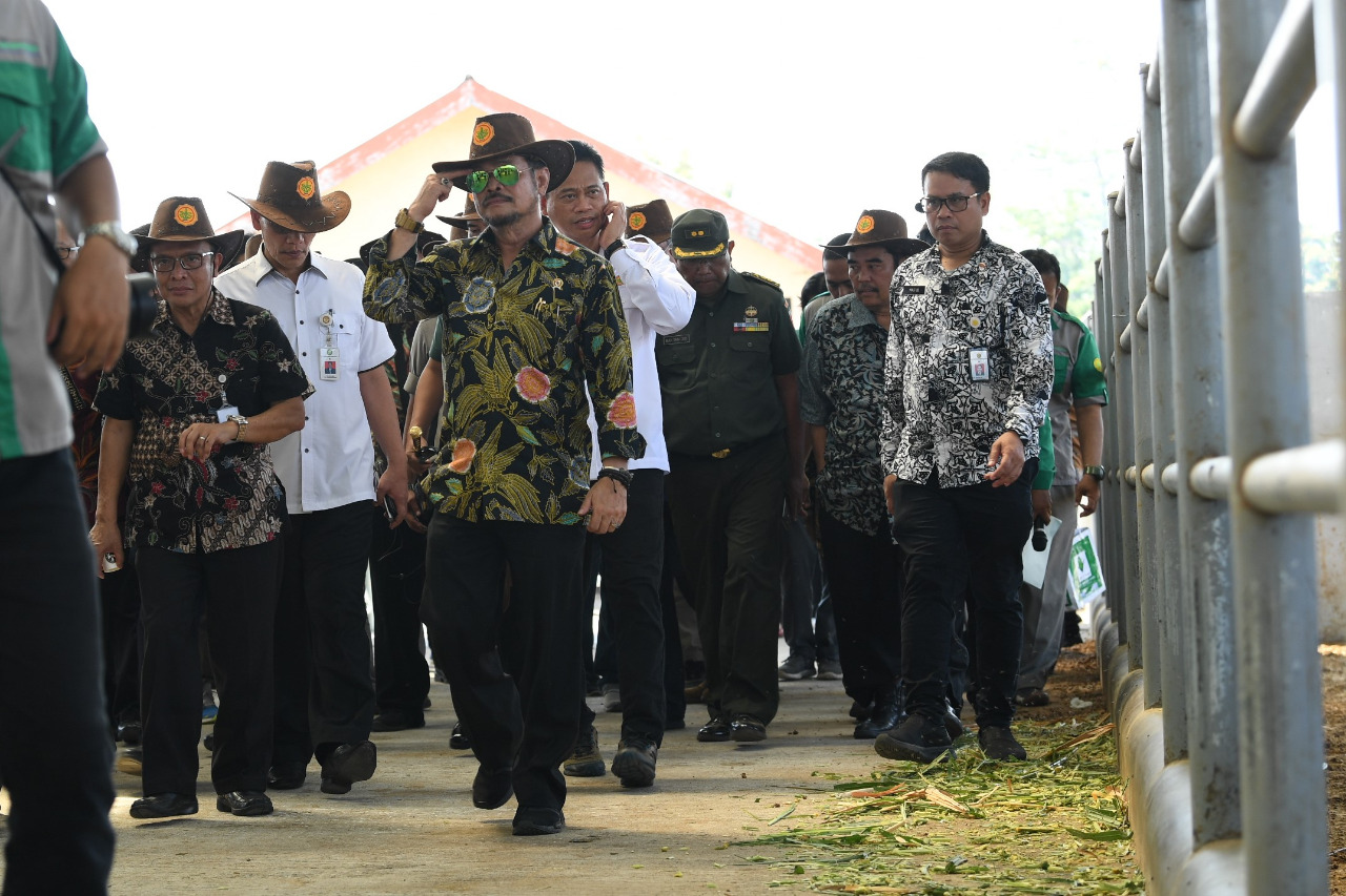 Mentan Syahrul Yasin Limpo melakukan kunjungan kerja ke Lolitsapi Pasuruan, Jawa Timur, Sabtu (16/11). 