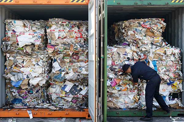 Beleid Ketat Hadang Impor Limbah Beracun