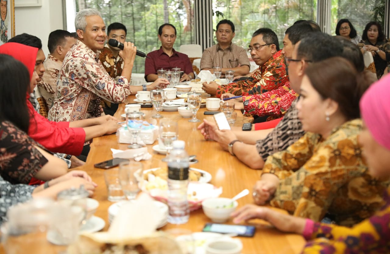 Ilustrasi: Sejumlah Anggota DPRD DKI Jakarta menemui Gubernur Ganjar Pranowo, Jumat (22/11) petang.