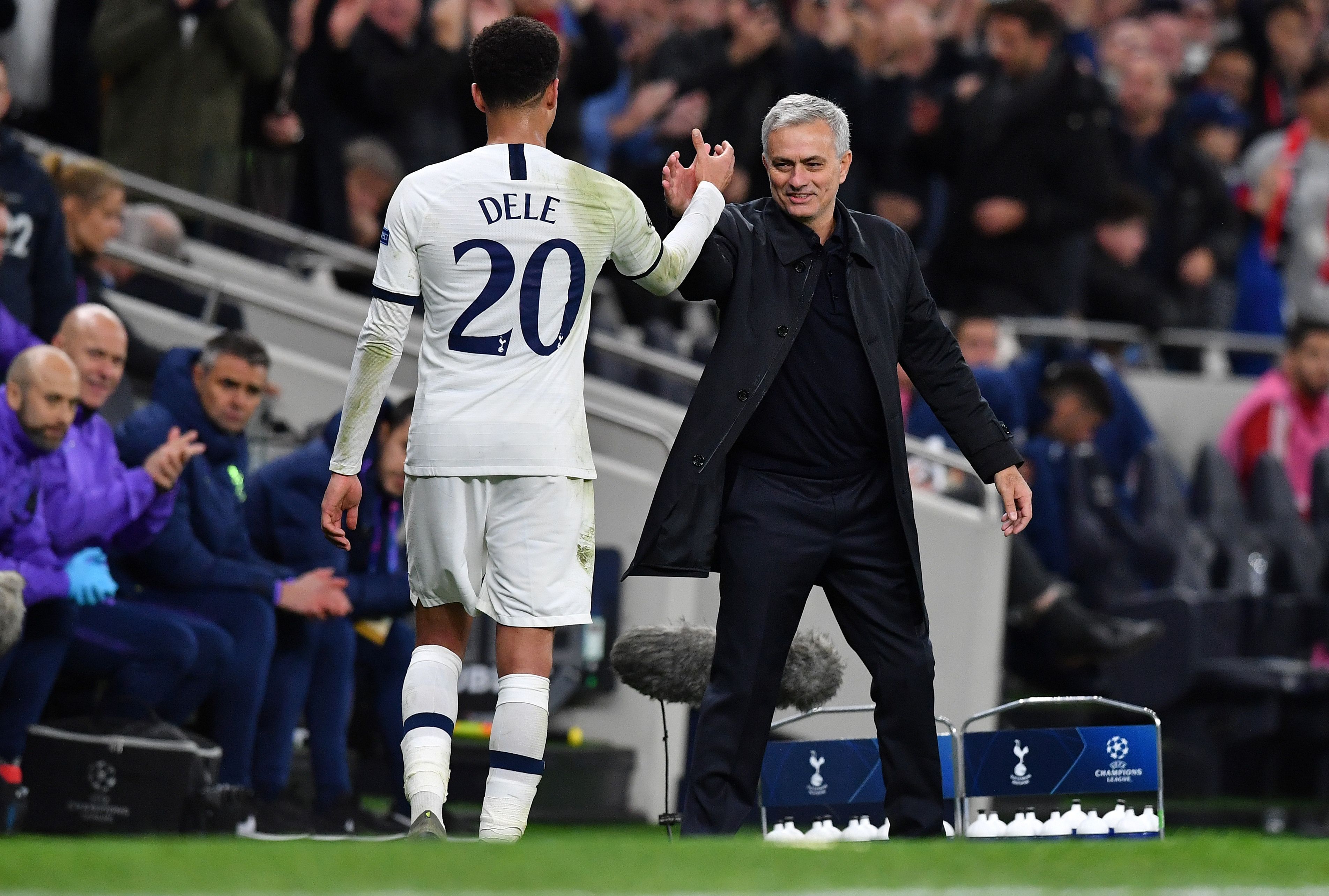 Masa Bulan Madu Jose Mourinho-Spurs  Berlanjut