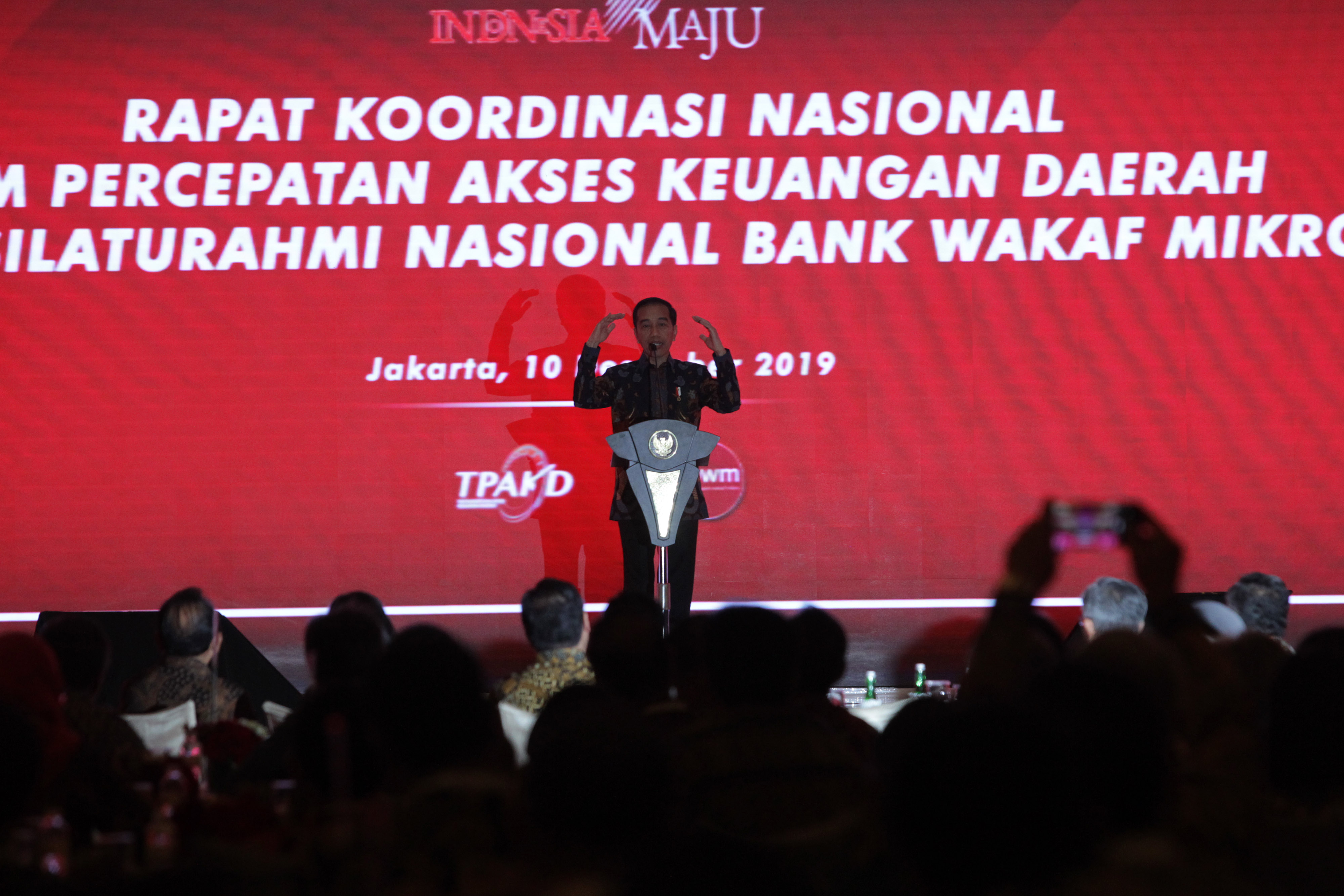 Jokowi Minta Daerah Tingkatkan Akses Keuangan Masyarakat