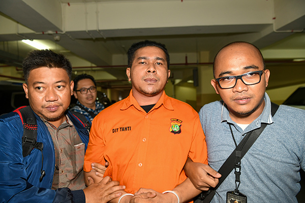 Tersangka Penyiraman air keras terhadap Novel Baswedan 