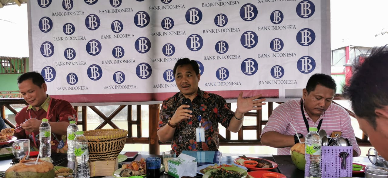 BI Kantor Perwakilan Tegal melayani penukaran uang lusuh/rusak dan uang recehan menjelang Natal dan Tahun Baru.