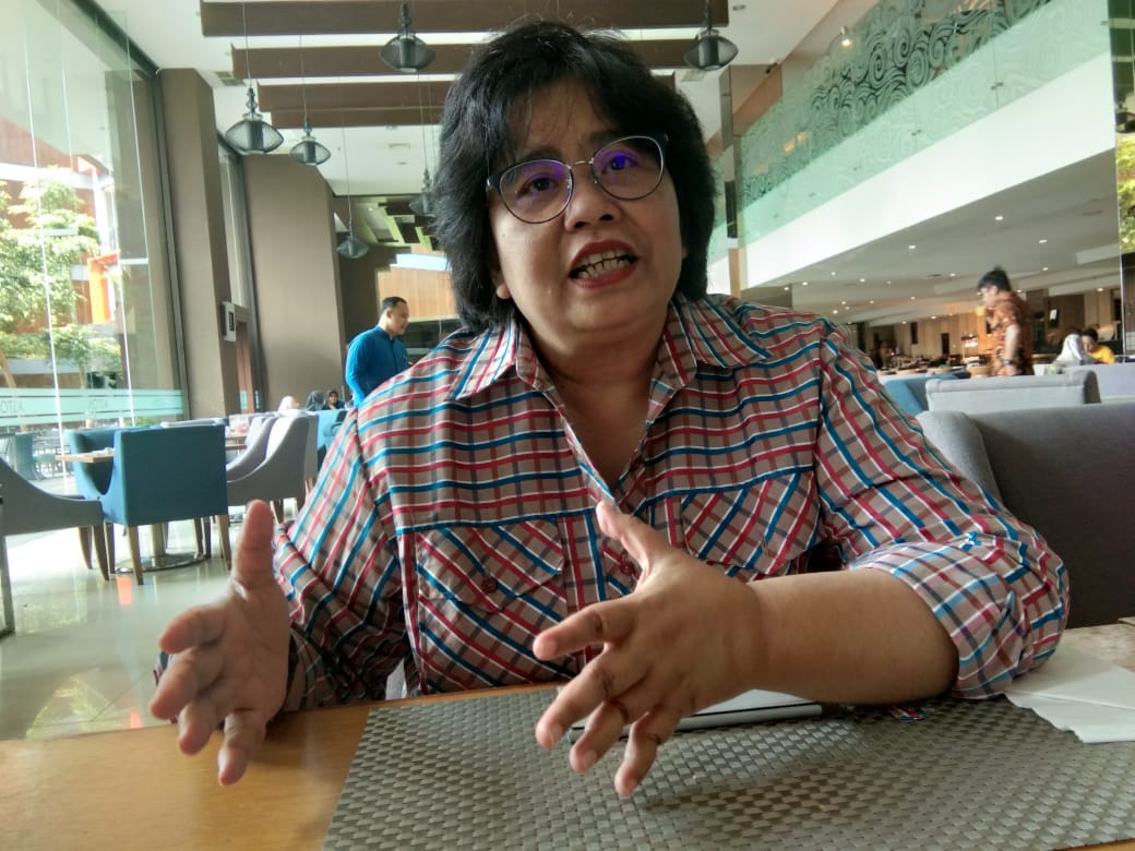 Wakil Rektor UI Bidang Riset dan Inovasi Prof. Dr. Rosarie Saleh