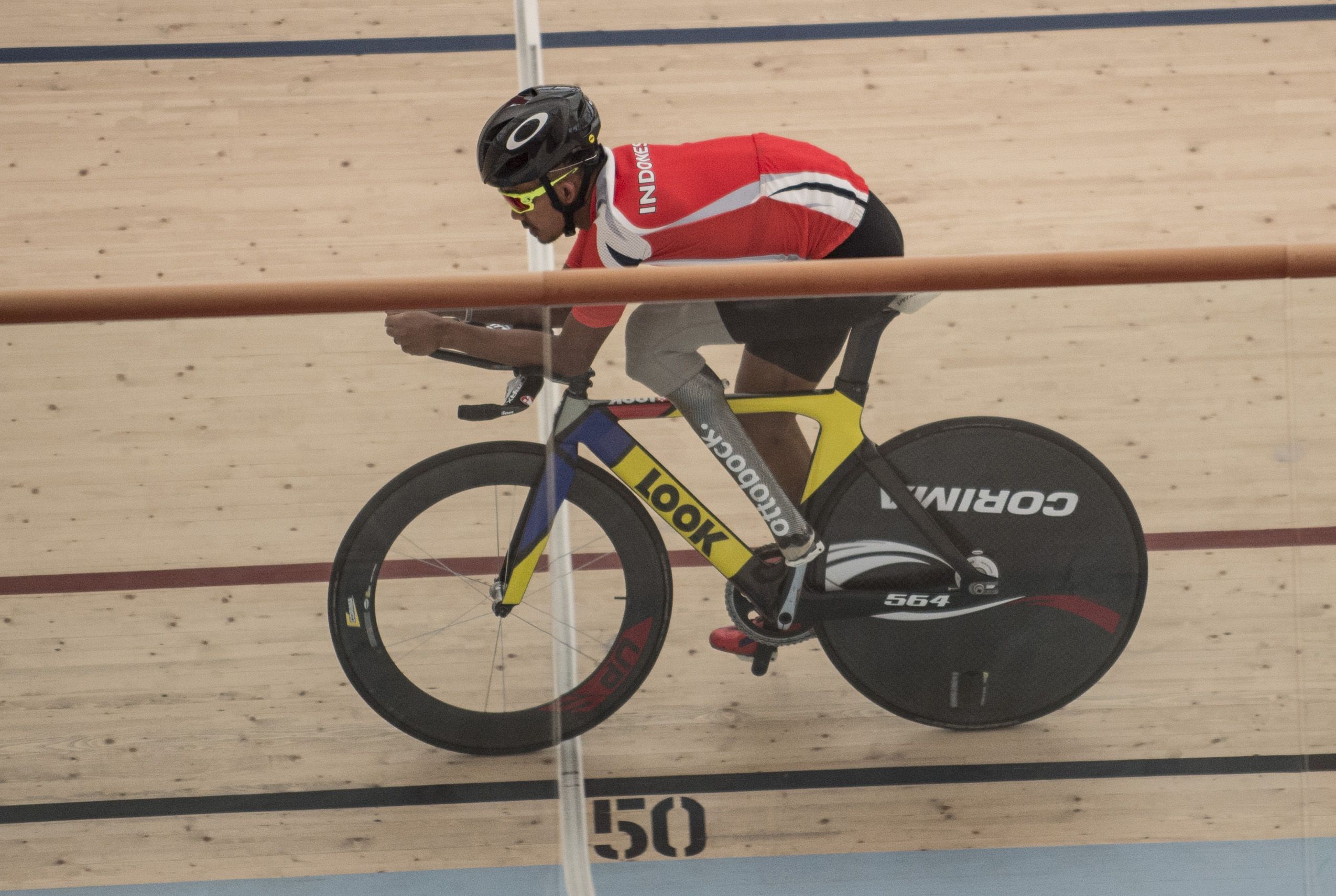 Atlet para balap sepeda Indonesia Muhammad Fadli