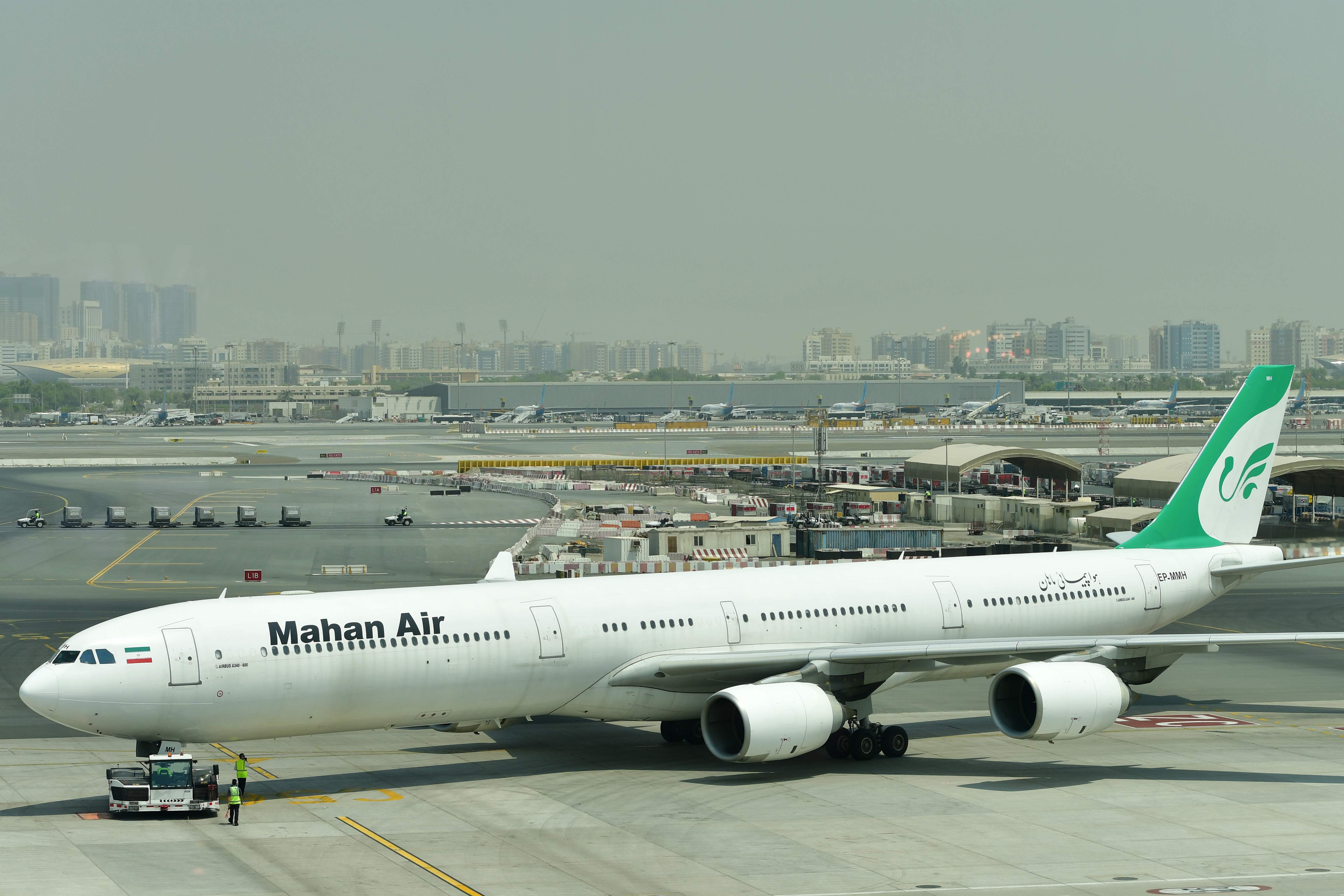 Maskapai penerbangan Iran Mahan Air