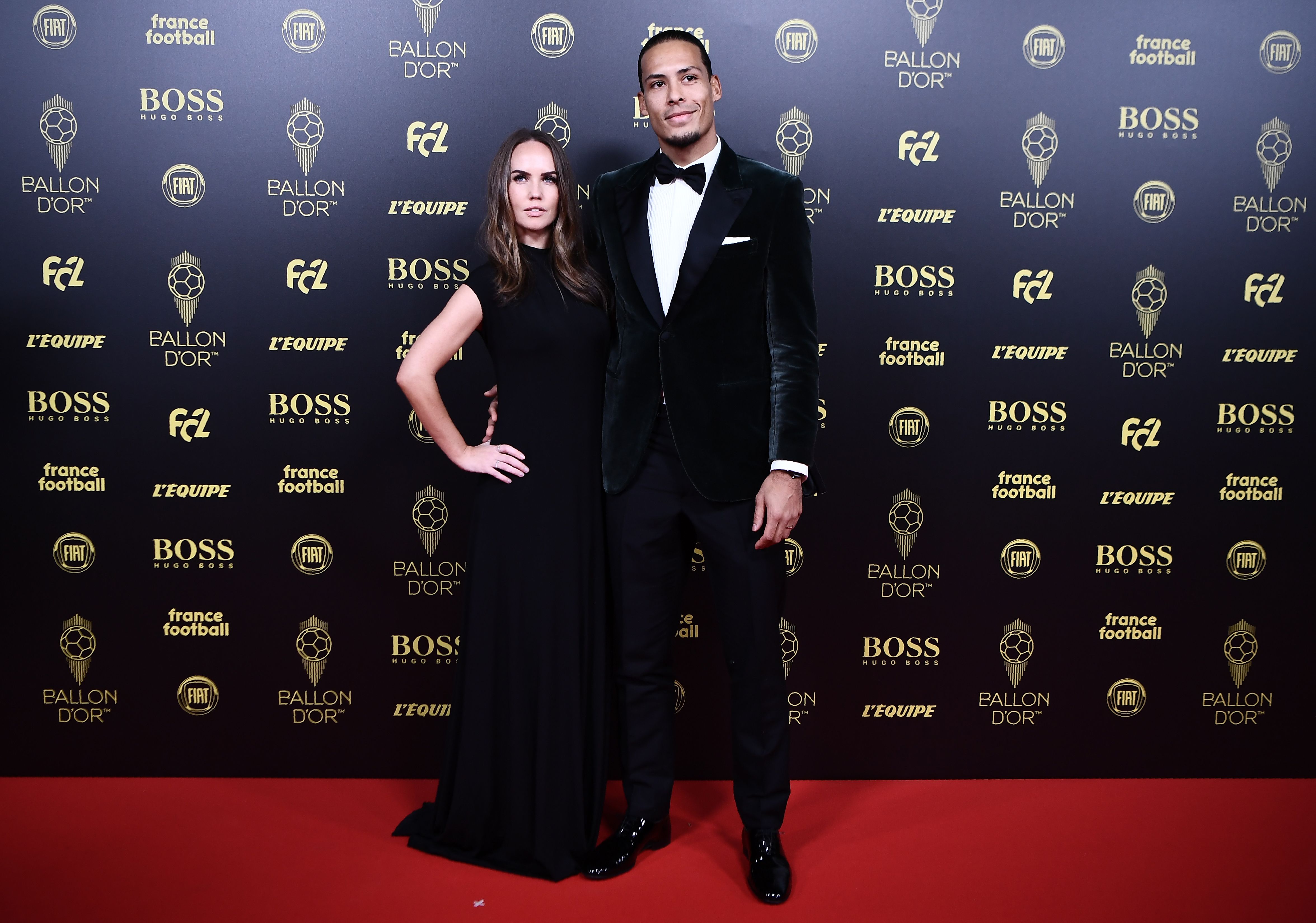 Virgil van Dijk (kanan) bersama istrinya di malam penghargaan Ballon d'Or