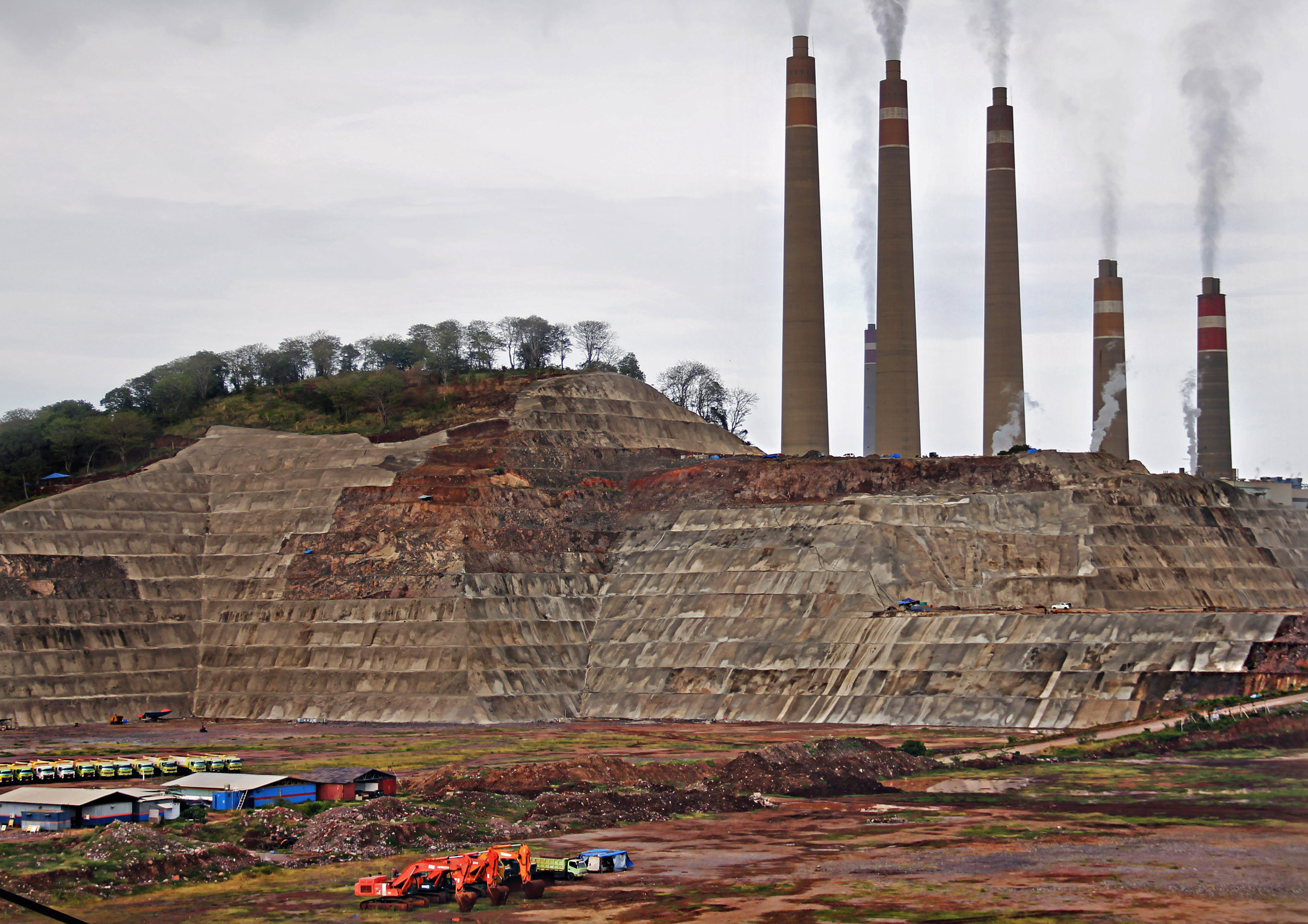 Pembvangunan PLTU Suralaya unit 9 dan 10 yang jadi salah satu proyek 35 ribu Megawaat
