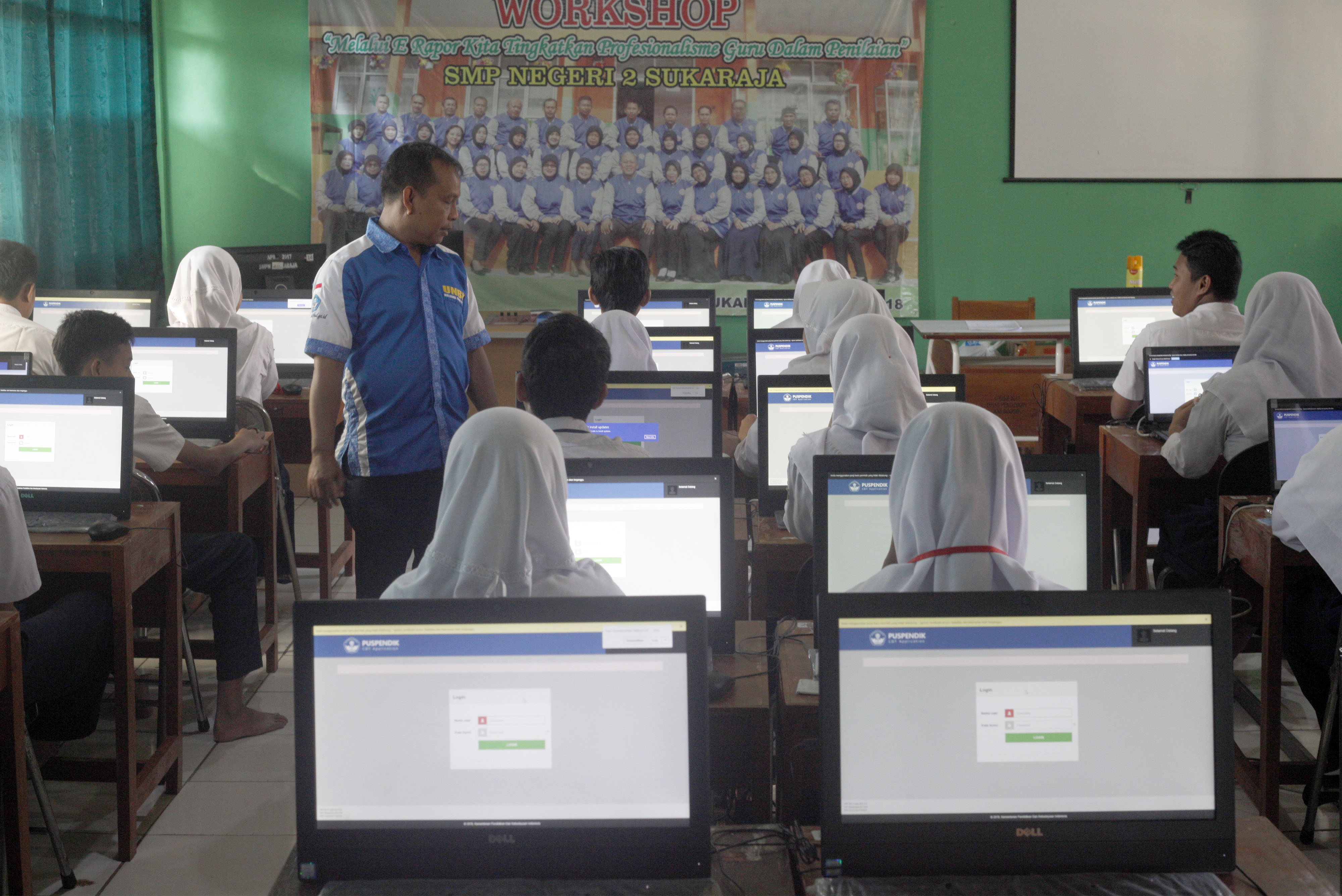 Pelaksanaan UNBK di tingkat SMP