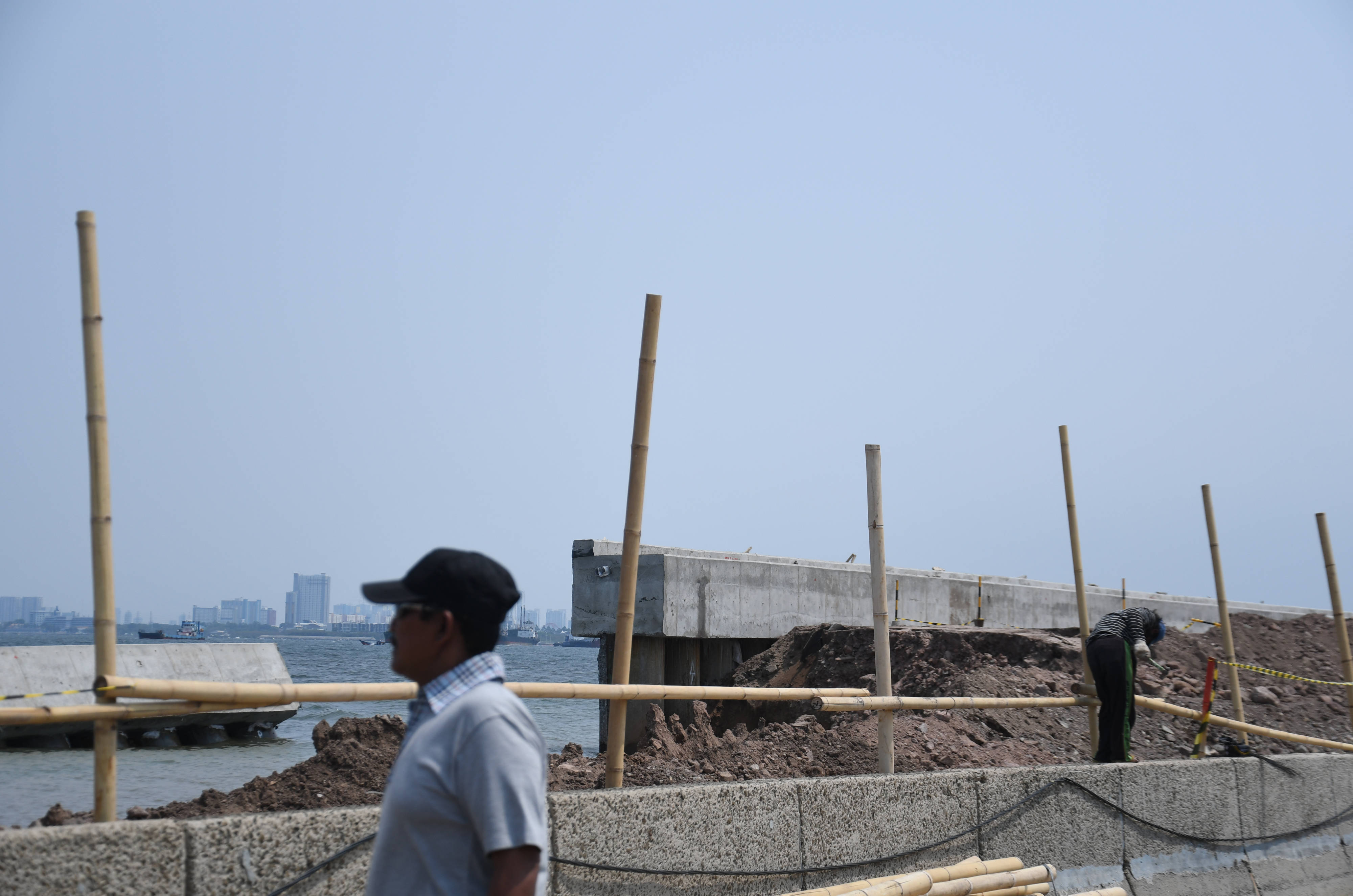 Dinas SDA DKI Jamin Tanggul Laut DKI Aman