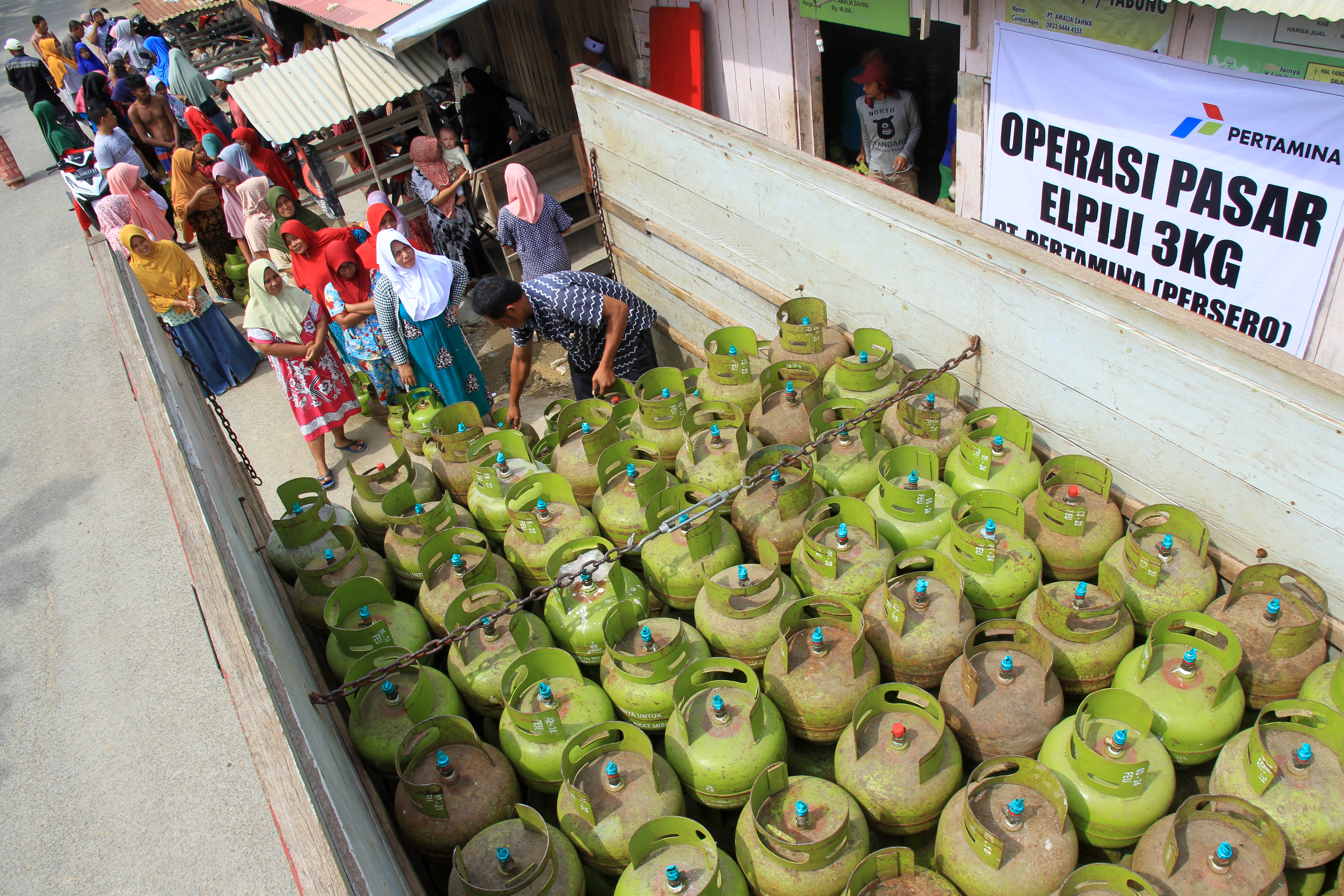 Pasokan gas elpiji 3 kg di Kabupaten Temanggung pada 2020 ditambah 10% dari tahun ini. 