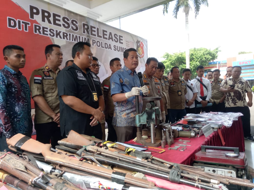 Kepolisian Daerah Sumatra Selatan dari Operasi Senpi Musi 2019 selama 9-30 November mengamankan 309 pucuk senjata api rakitan berbagai jenis