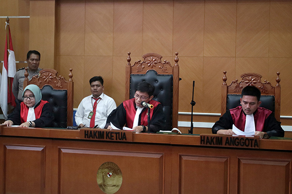 Gugatan Ditolak, Aset First Travel Disita Negara