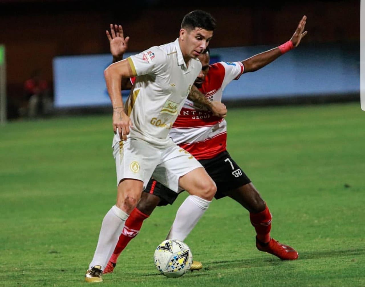 Brian Ferreira menjadi pemain asing kedua yang telah menyepakati kerjasama dengan Madura United pada musim Liga 1 2020.