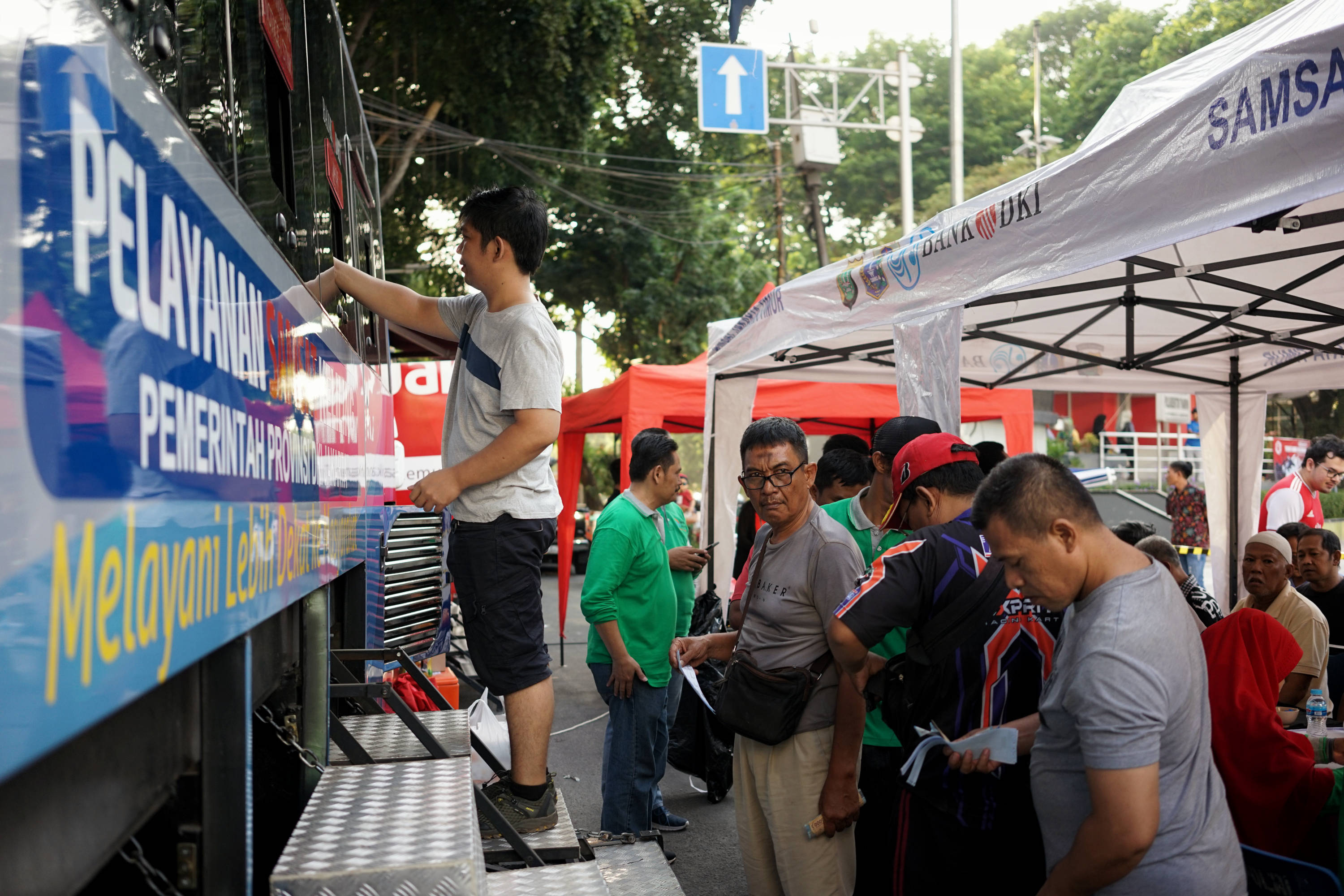 Badan Pajak dan Retribusi Daerah (BPRD) DKI Jakarta menggelar Program Keringanan Pokok dan Penghapusan Sanksi (denda) Pajak Daerah
