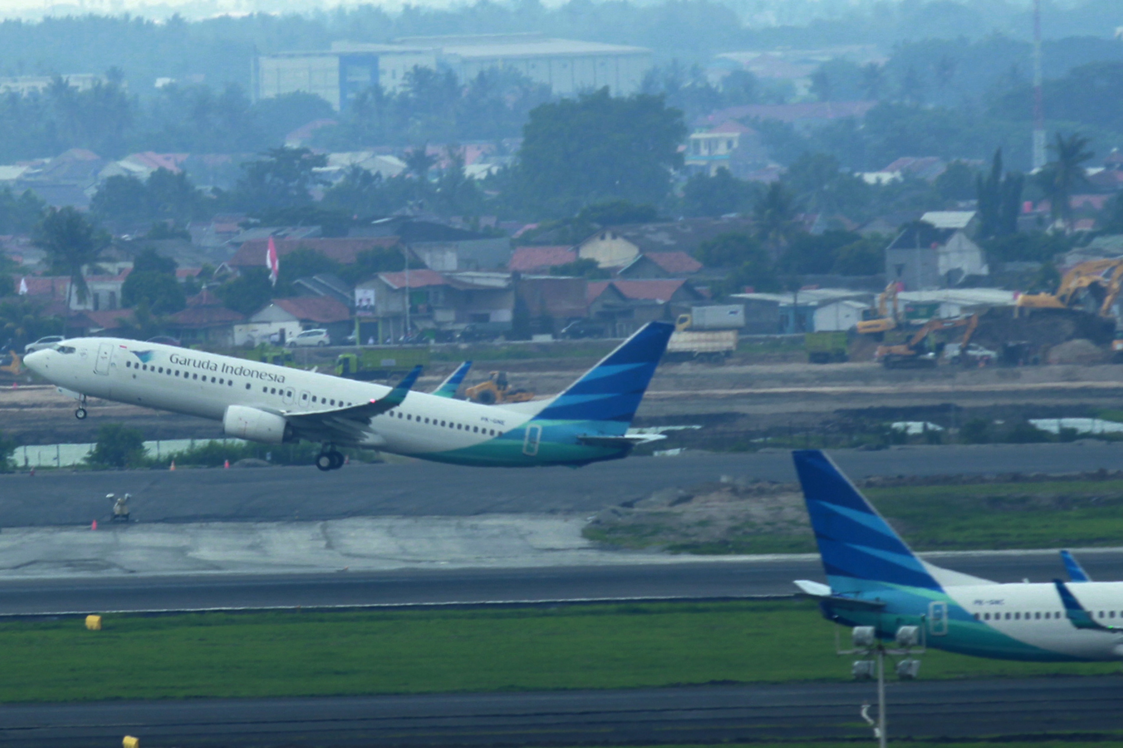 Pesawat maskapai Garuda Indonesia