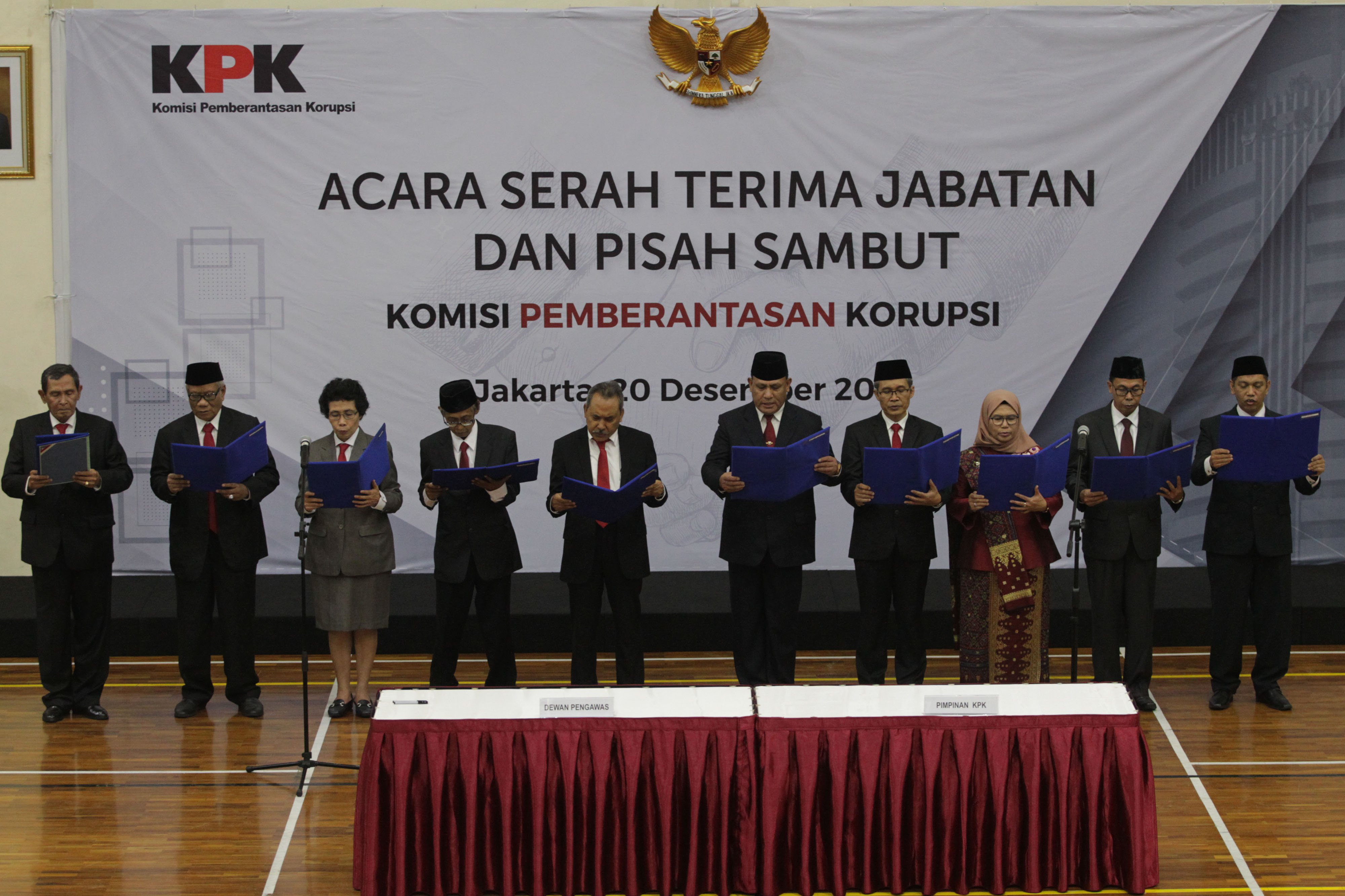 Serah terima jabatan pimpinan KPK di Gedung Penunjang KPK, Jakarta, Jumat (20/12/2019).
