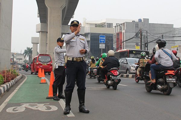 653 Kendaraan Ditilang akibat Melintas di Jalur Sepeda