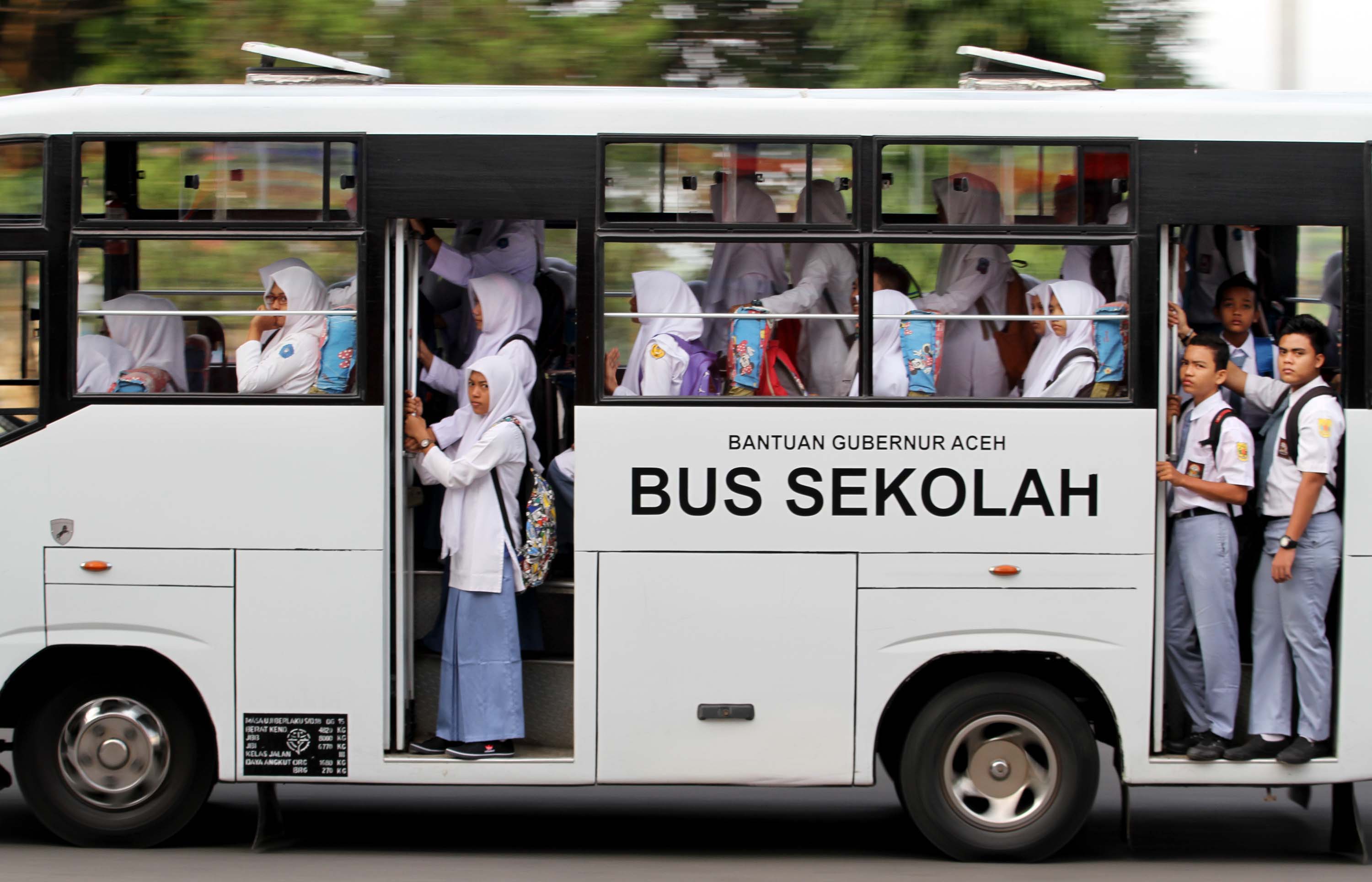 Sudah setahun bus sekolah di Kabupaten Pidie tidak beroperasi tanpa keterangan jelas. 