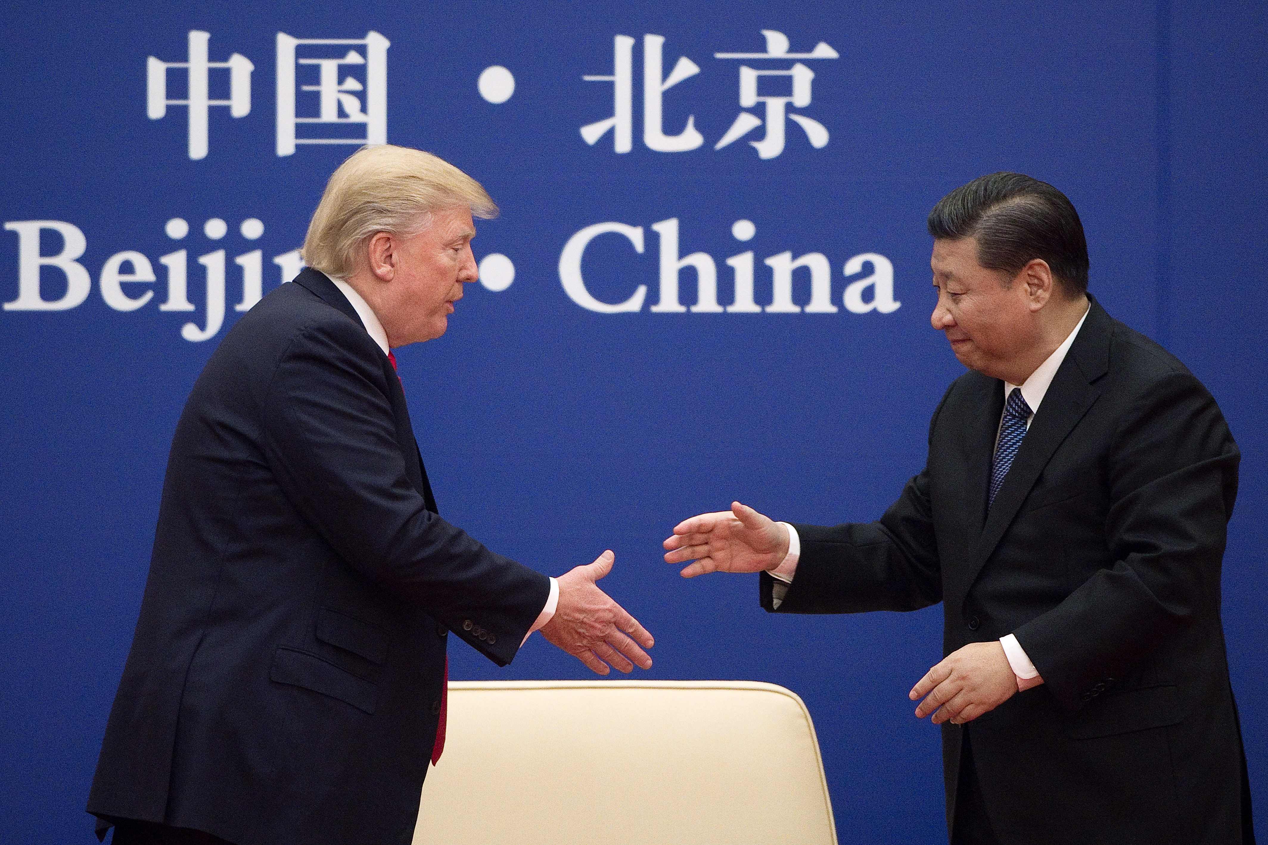 Momen kebersamaan Presiden AS Donald Trump dan presiden Tiongkok Xi Jinping