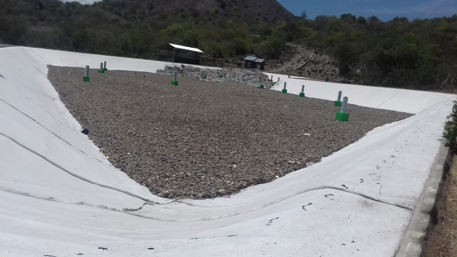 TPA seharga Rp13 miliar terlantar