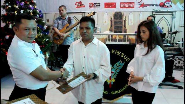 Sebanyak 24 Penghuni Rutan Medaeng dan 7 Penghuni RutanPerempuan Surabaya Terima Remisi Natal.