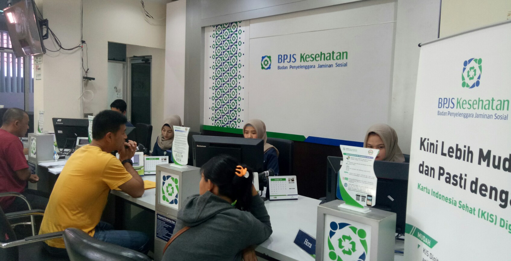 ilustrasi -- Kantor BPJS kesehatan Pangkalpinag setiap hari diserbu peserta yang ingin turun kelas.