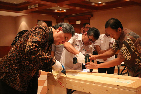 BGR Logistics Angkut Koleksi Museum dari Belanda ke Indonesia