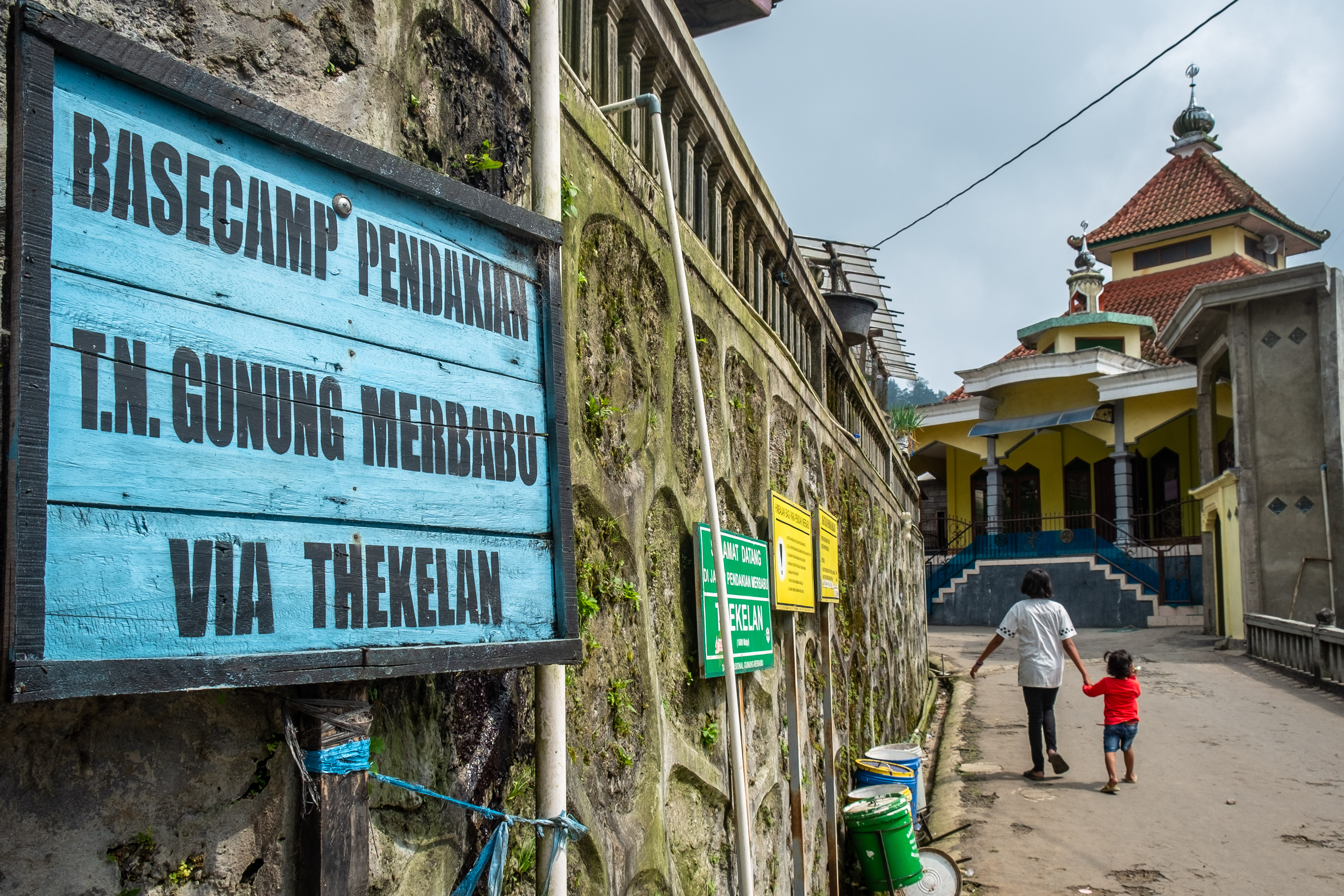 PENUTUPAN JALUR PENDAKIAN GUNUNG MERBABU