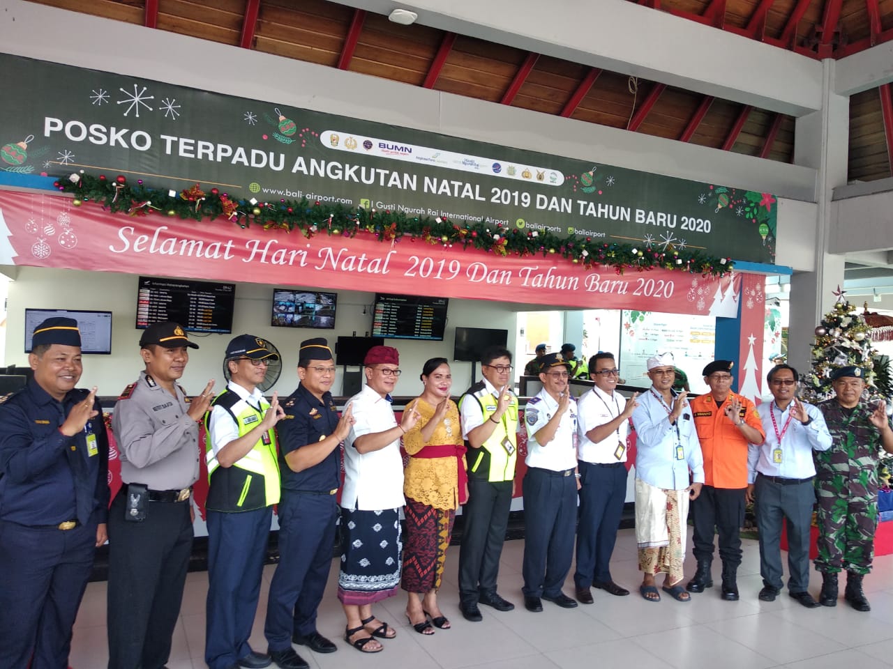 Bandar Udara Internasional I Gusti Ngurah Rai Bali resmi membuka Posko Angkutan Terpadu Natal 2019 dan Tahun Baru 2020 hari ini. 