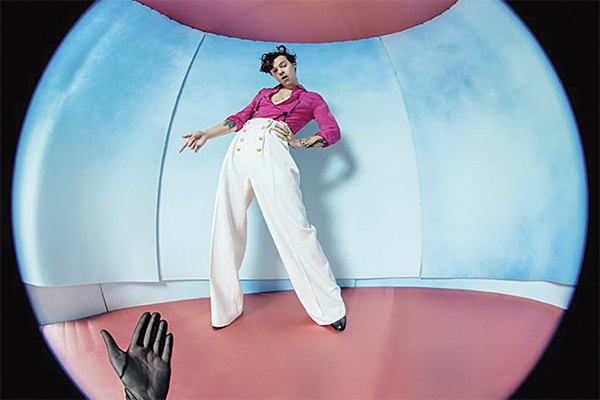 Fluiditas Harry Styles dalam Fine Line