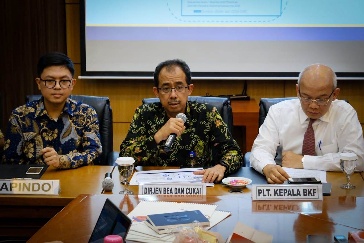 Pemerintah Ubah Ketentuan Impor Barang Kiriman untuk Lindungi IKM