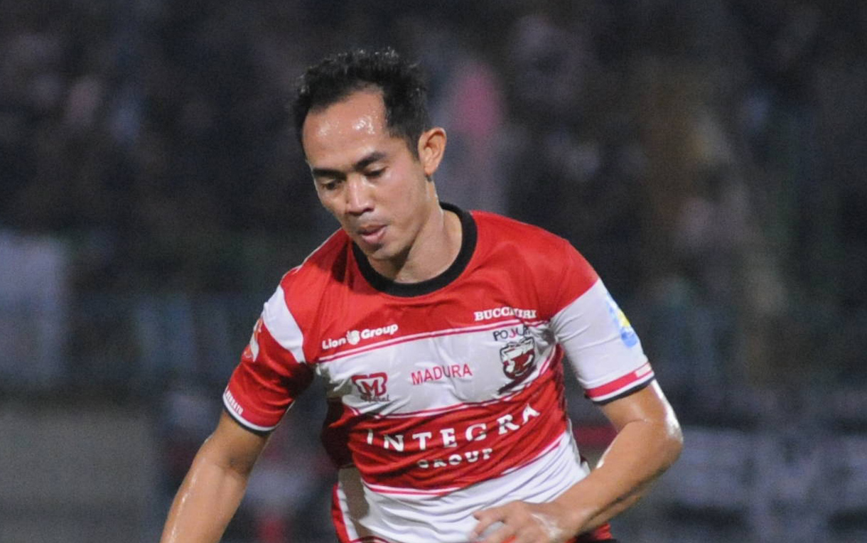 Pemain Madura United Slamet Nurcahyo
