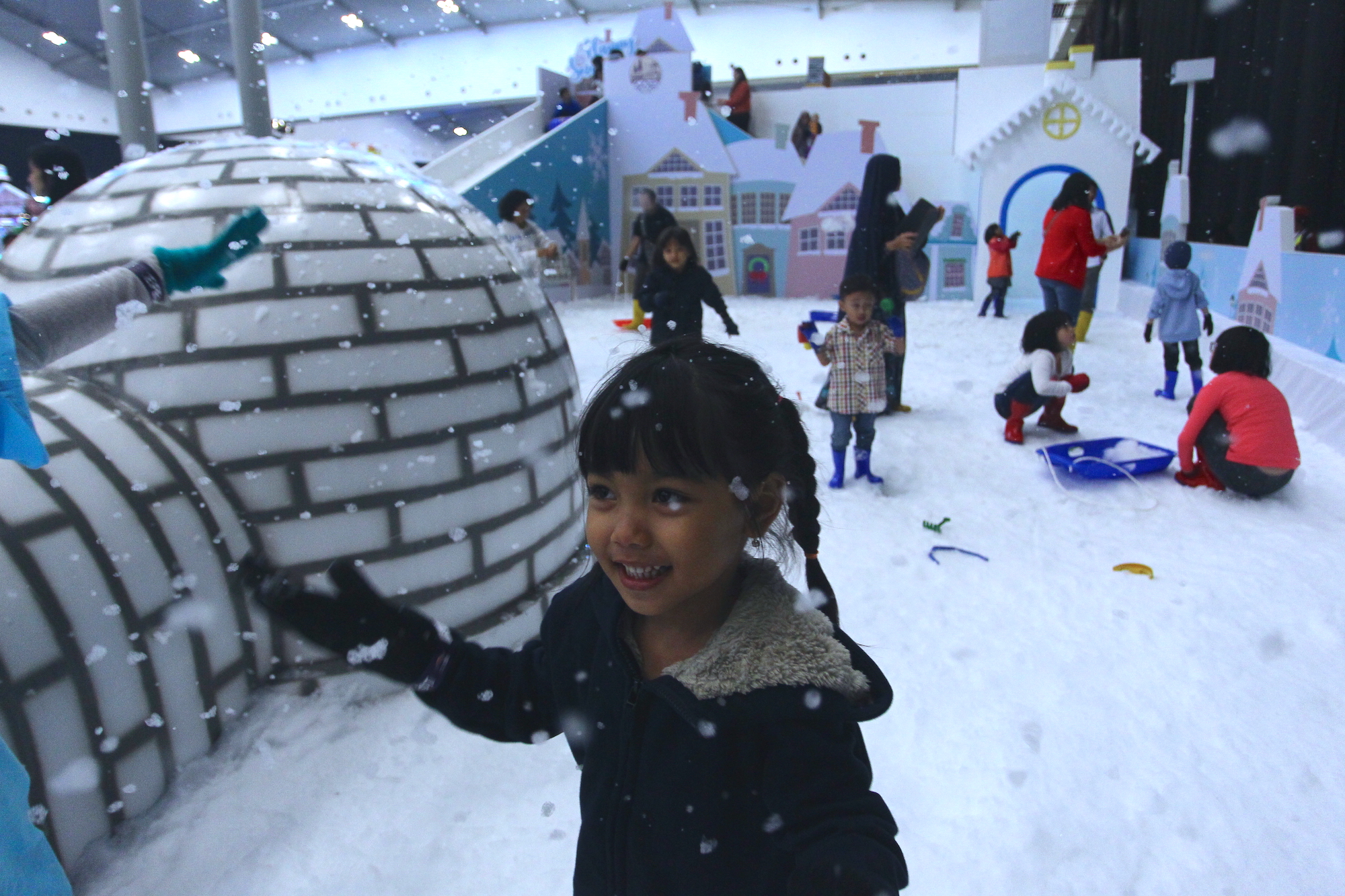 ICEFEST menyediakan aneka hiburan bagi anak-anak, seperti HAPPY’S SNOW PARK.