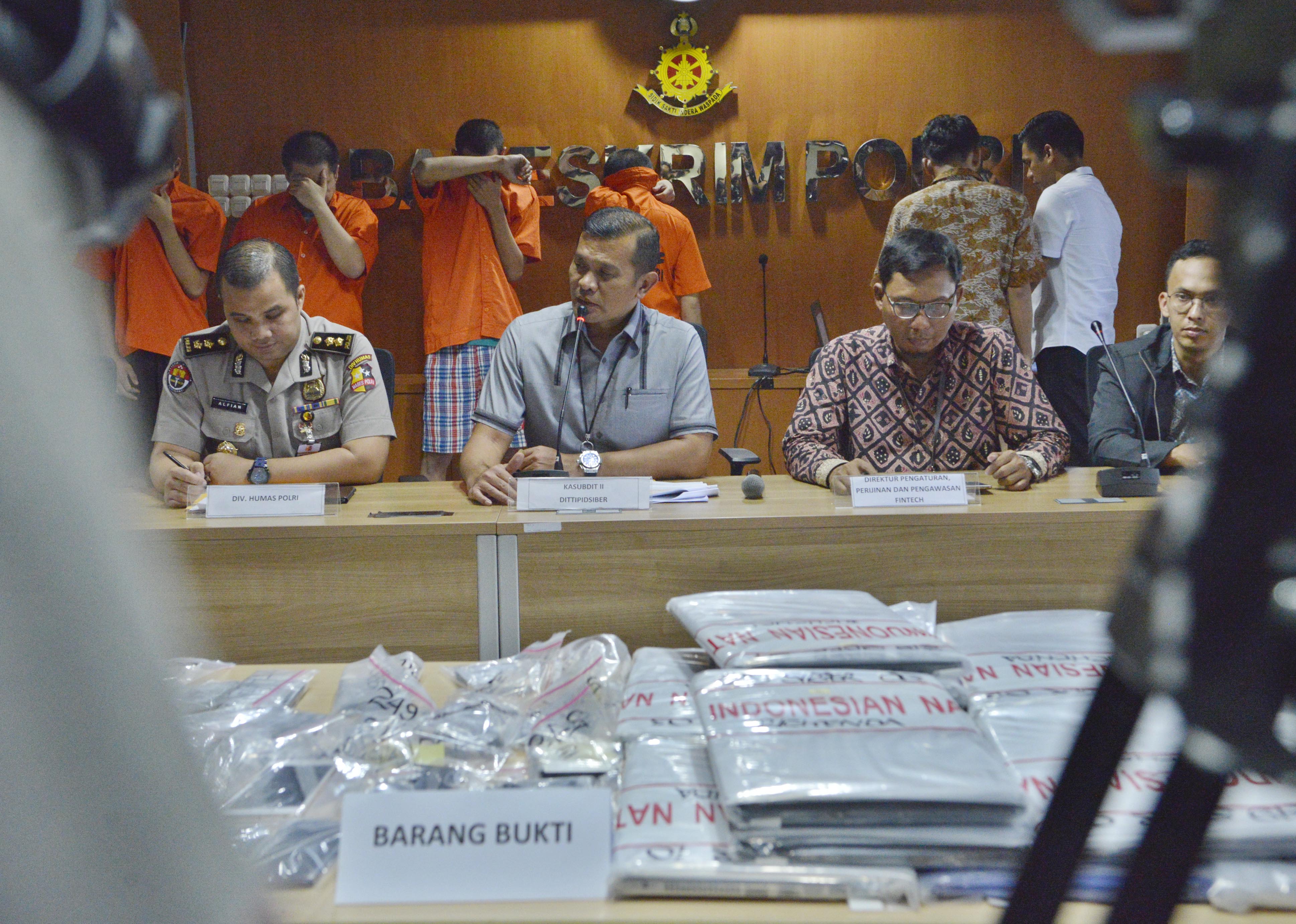  Waspadai Pinjaman Online Dengan Modus Memfitnah Debitur 