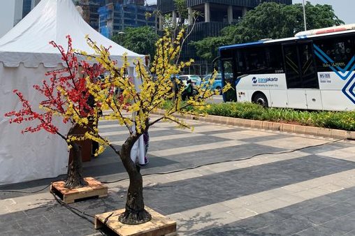 Pohon imitasi di Jakarta