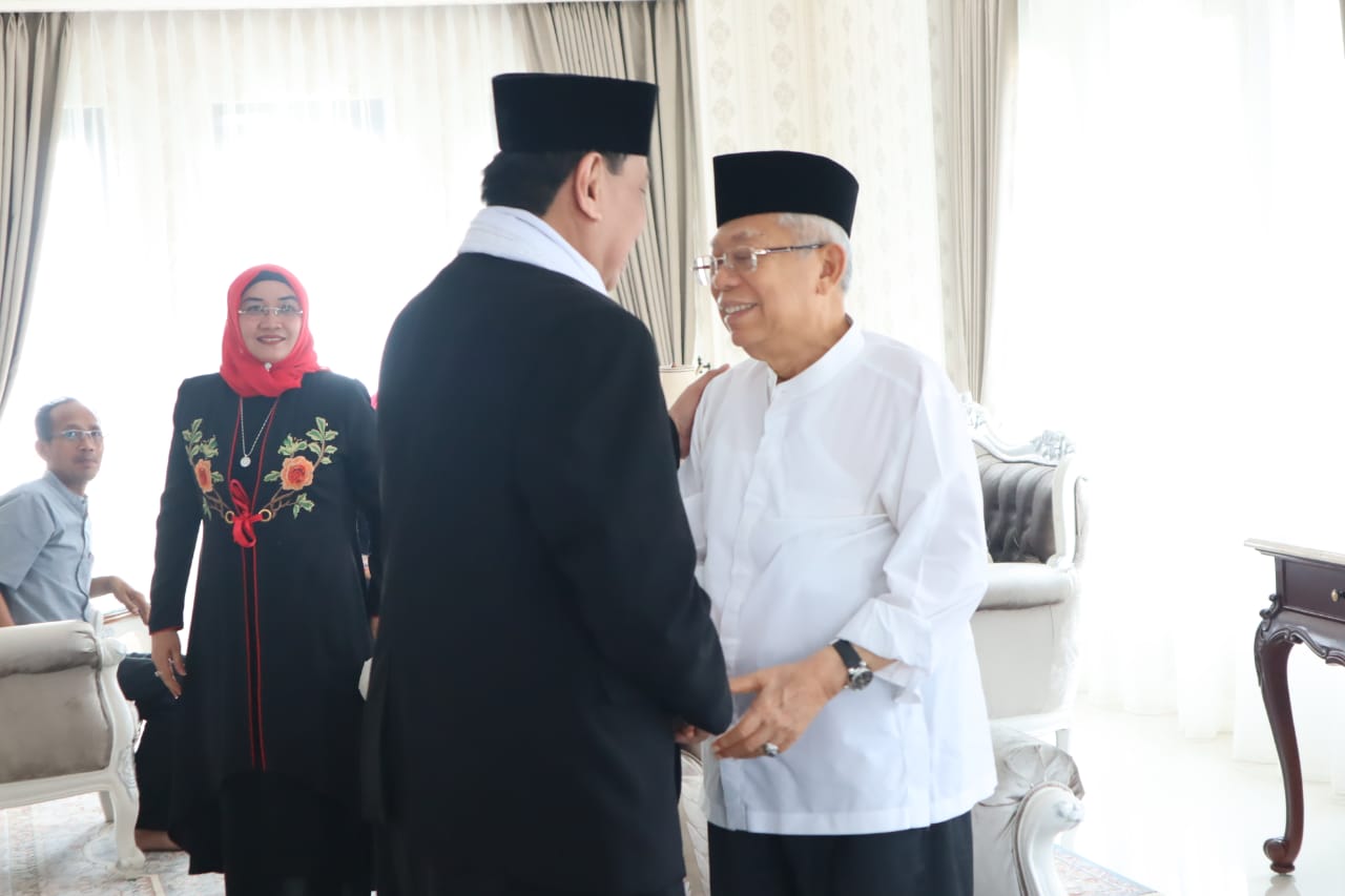 Ketua Umum Majelis Ulama Indonesia Kabupaten Bogor KH. Ahmad Mukri Aji bertemu dengan Wapres KH Ma'ruf Amin.