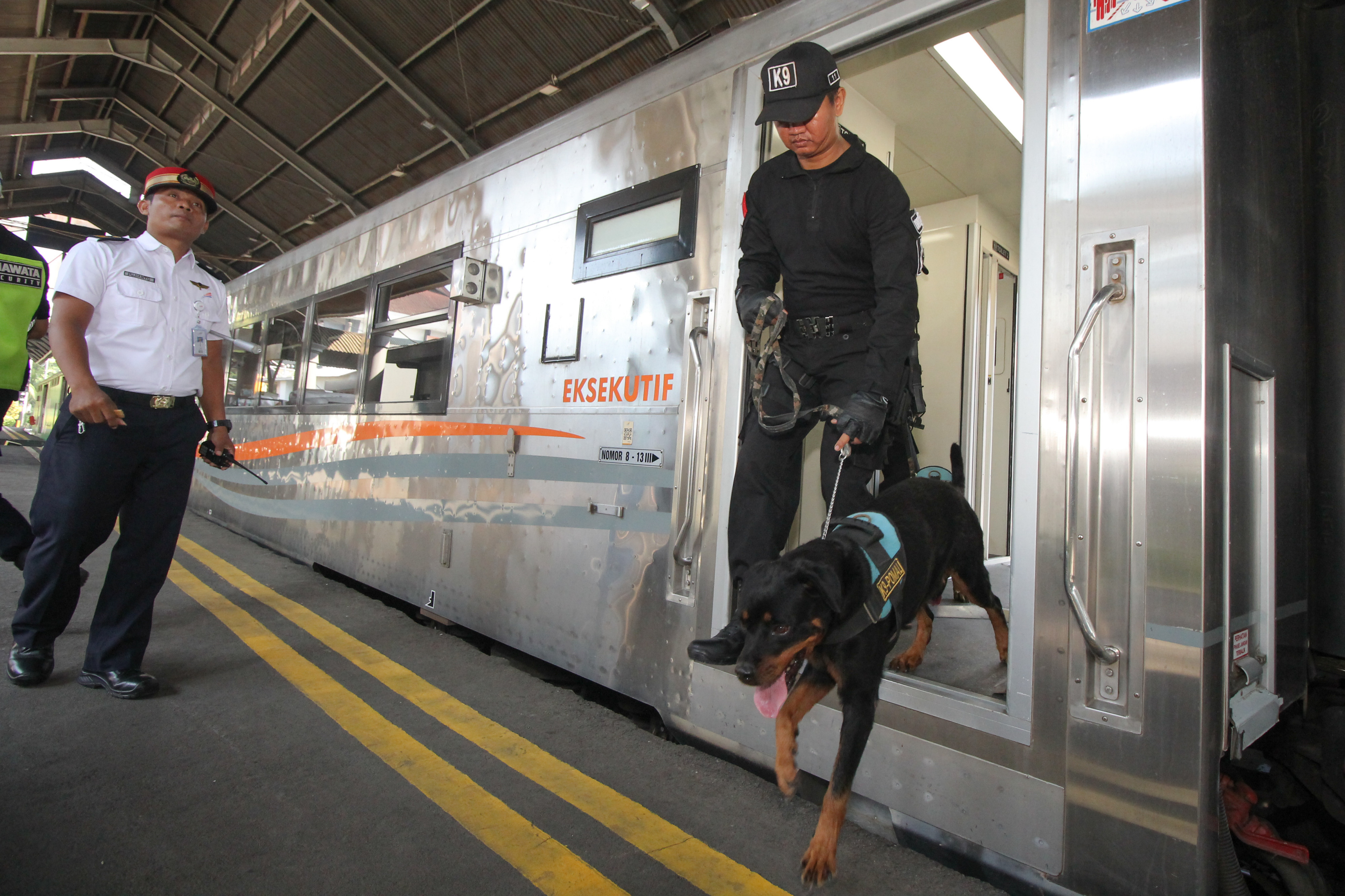 Pengamanan kereta api ditingkatkan menjelang liburan Natal dan Tahun Baru