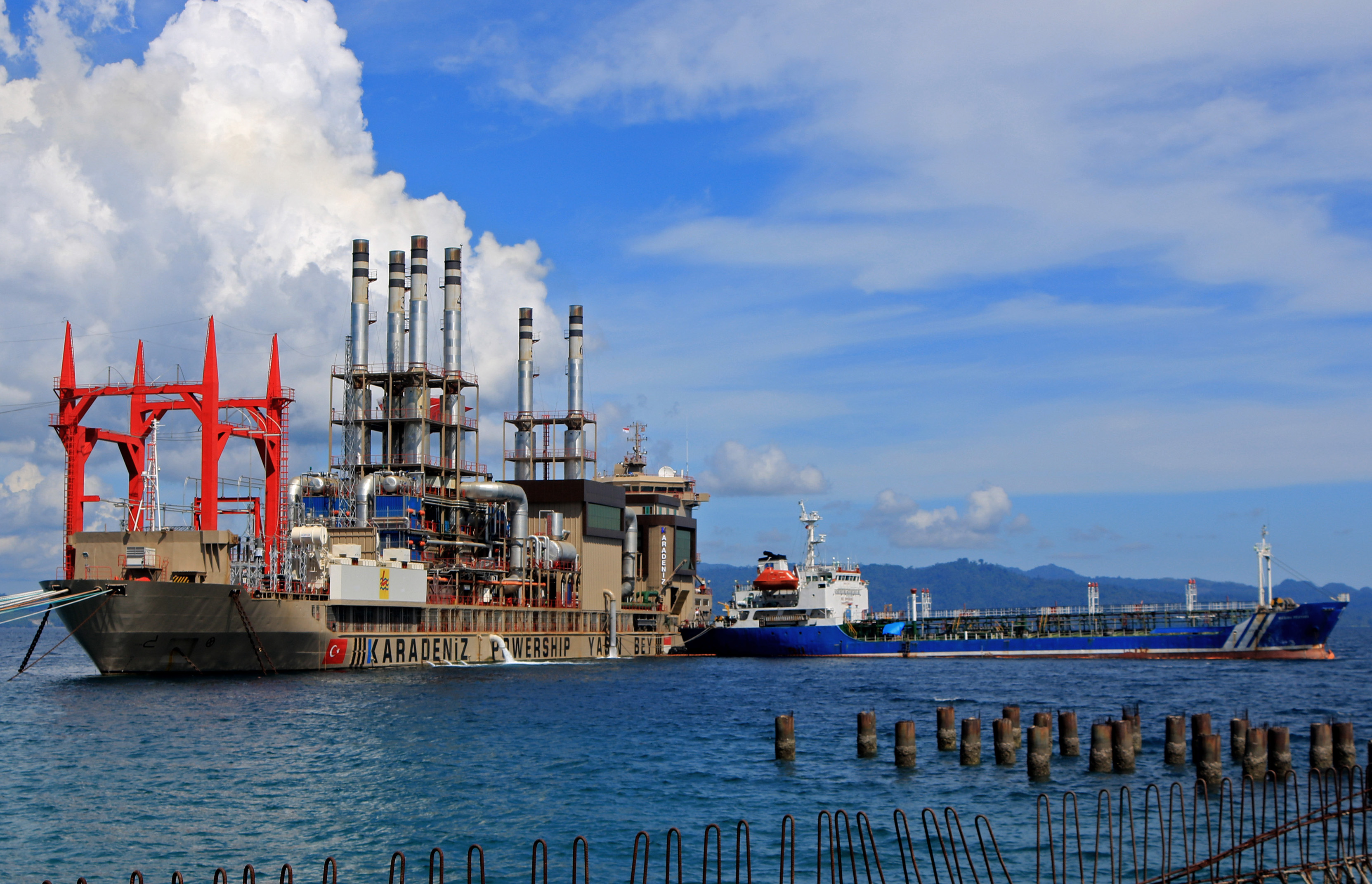 Komisi VII DPR Tinjau Pembangkit Listrik Yasin Bey