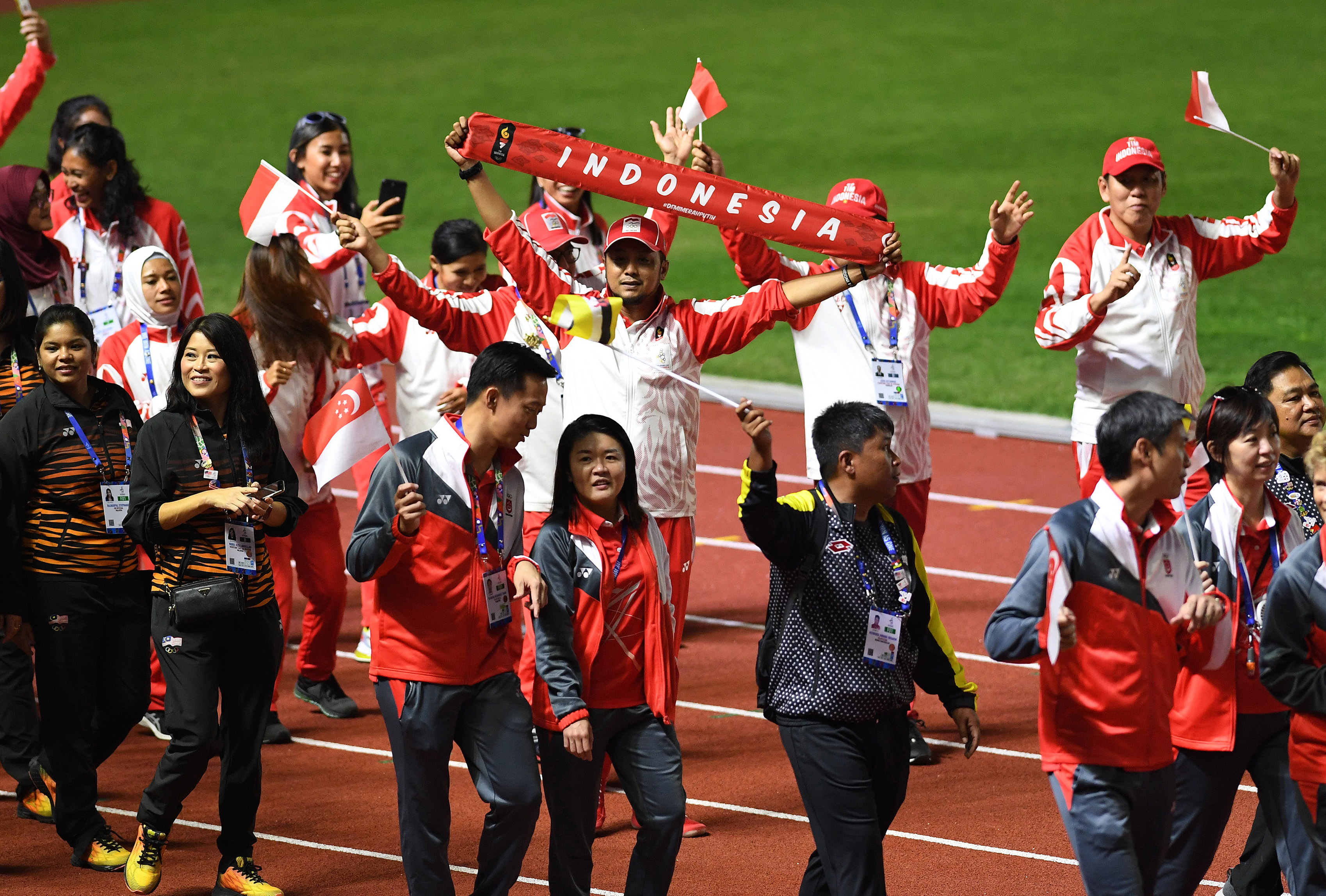 Kontingen Indonesia di upacara penutupan SEA Games 2019 Filipina