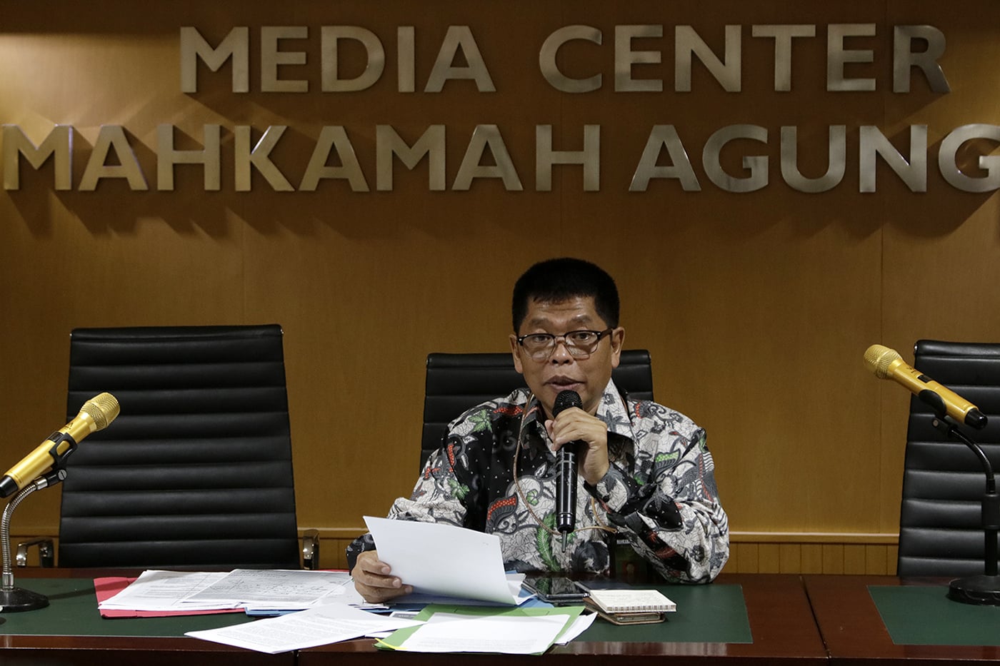  Kepala Biro Hukum dan Humas, Abdullah