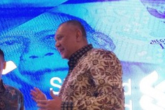 Presiden Komisaris Standard Chartered Bank Indonesia Rino Donosepoetro. 