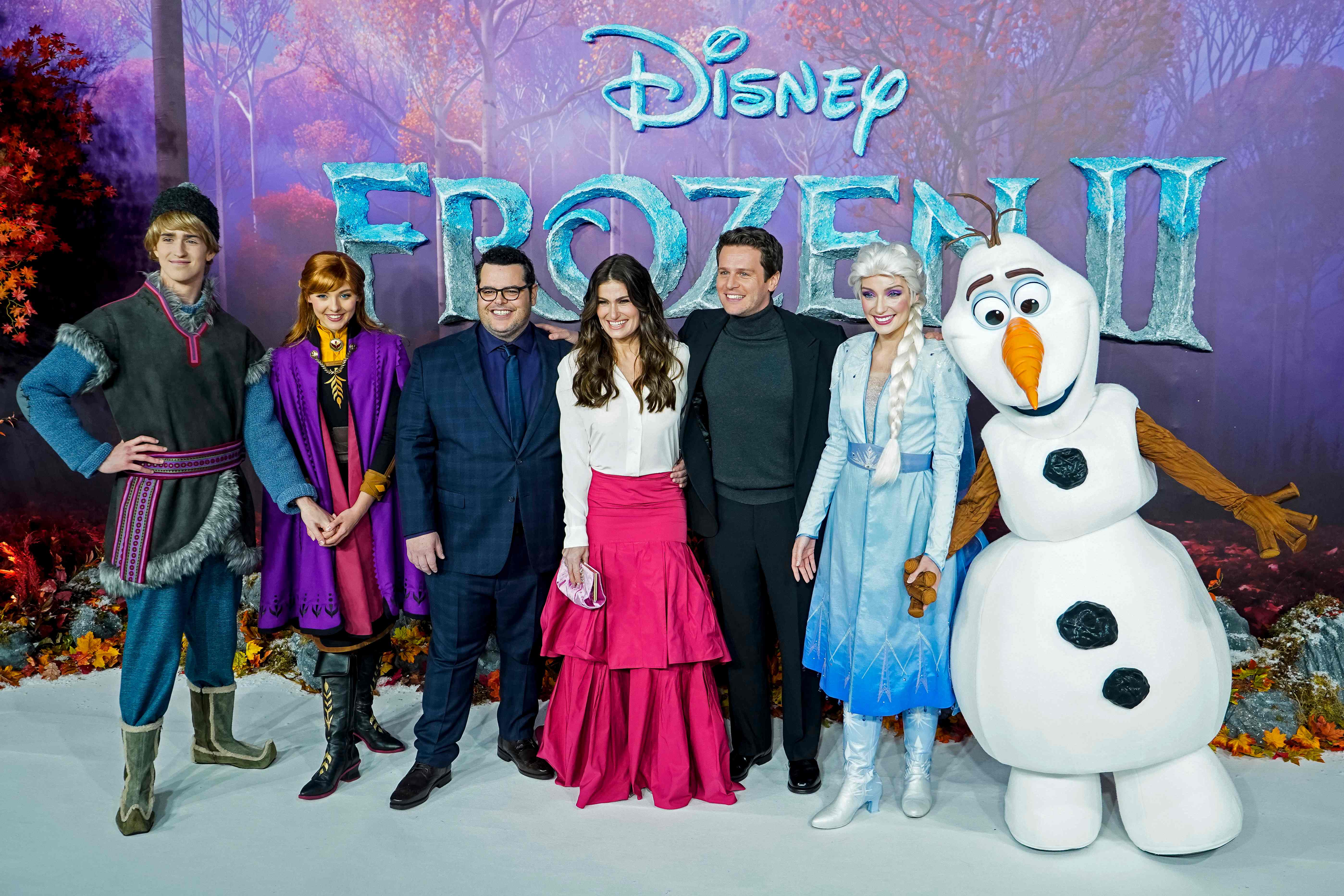 Pemeran film Frozen 2 menghadiri pemutaran perdana di London