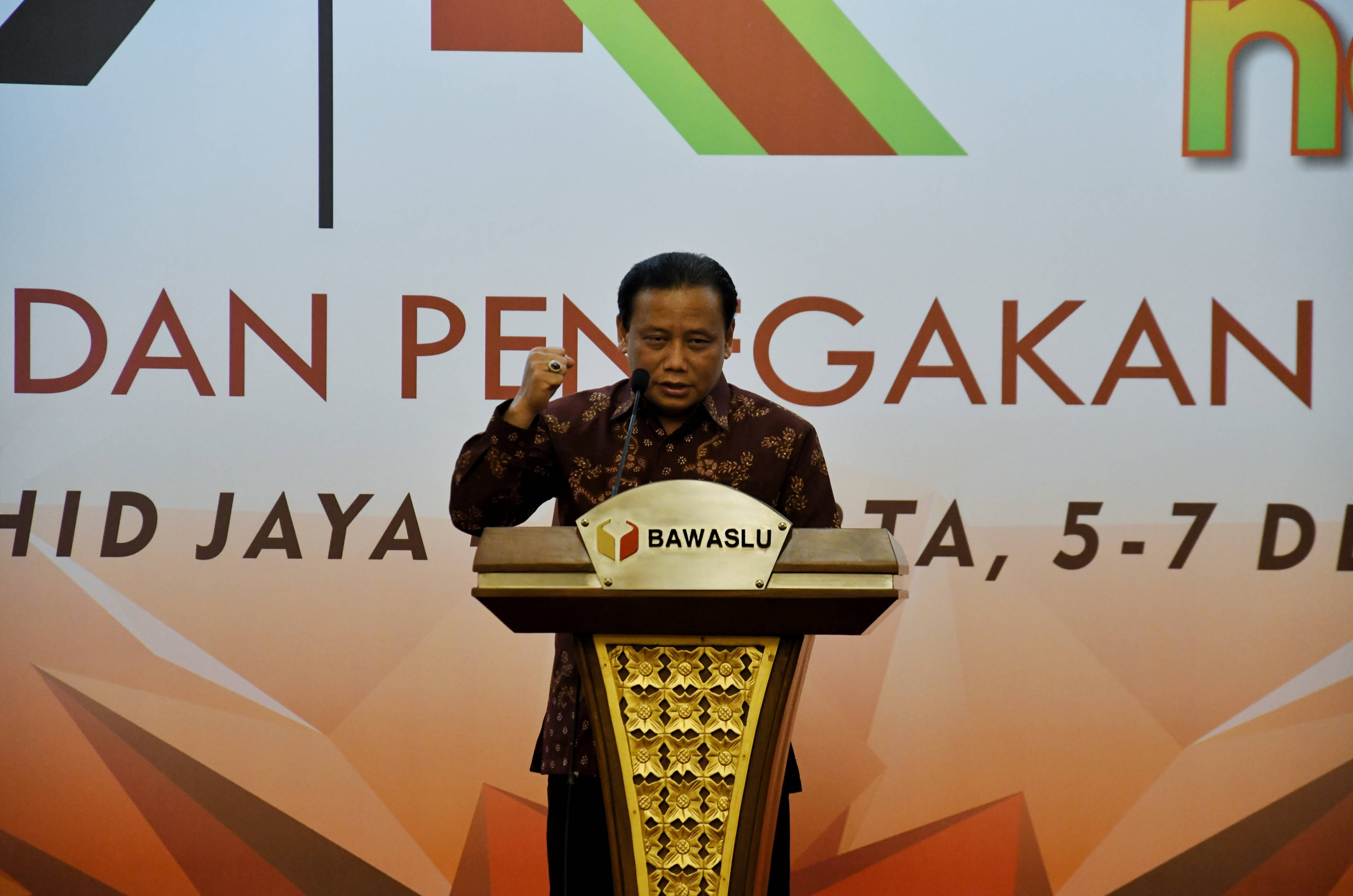 Ketua Bawaslu Abhan di  Konfrensi Nasional Pengawasan dan Penegakan Keadilan Pemilu